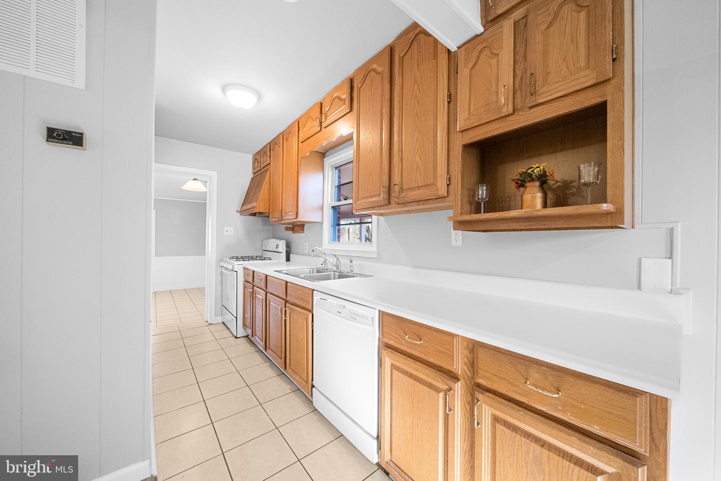 122 HOLDEN DR, MANASSAS PARK, Virginia 20111, 3 Bedrooms Bedrooms, ,1 BathroomBathrooms,Residential,For sale,122 HOLDEN DR,VAMP2003372 MLS # VAMP2003372 122 HOLDEN DR, MANASSAS PARK, Virginia 20111, 3 Bedrooms Bedrooms, ,1 BathroomBathrooms,Residential,For sale,122 HOLDEN DR,VAMP2003372 MLS # VAMP2003372