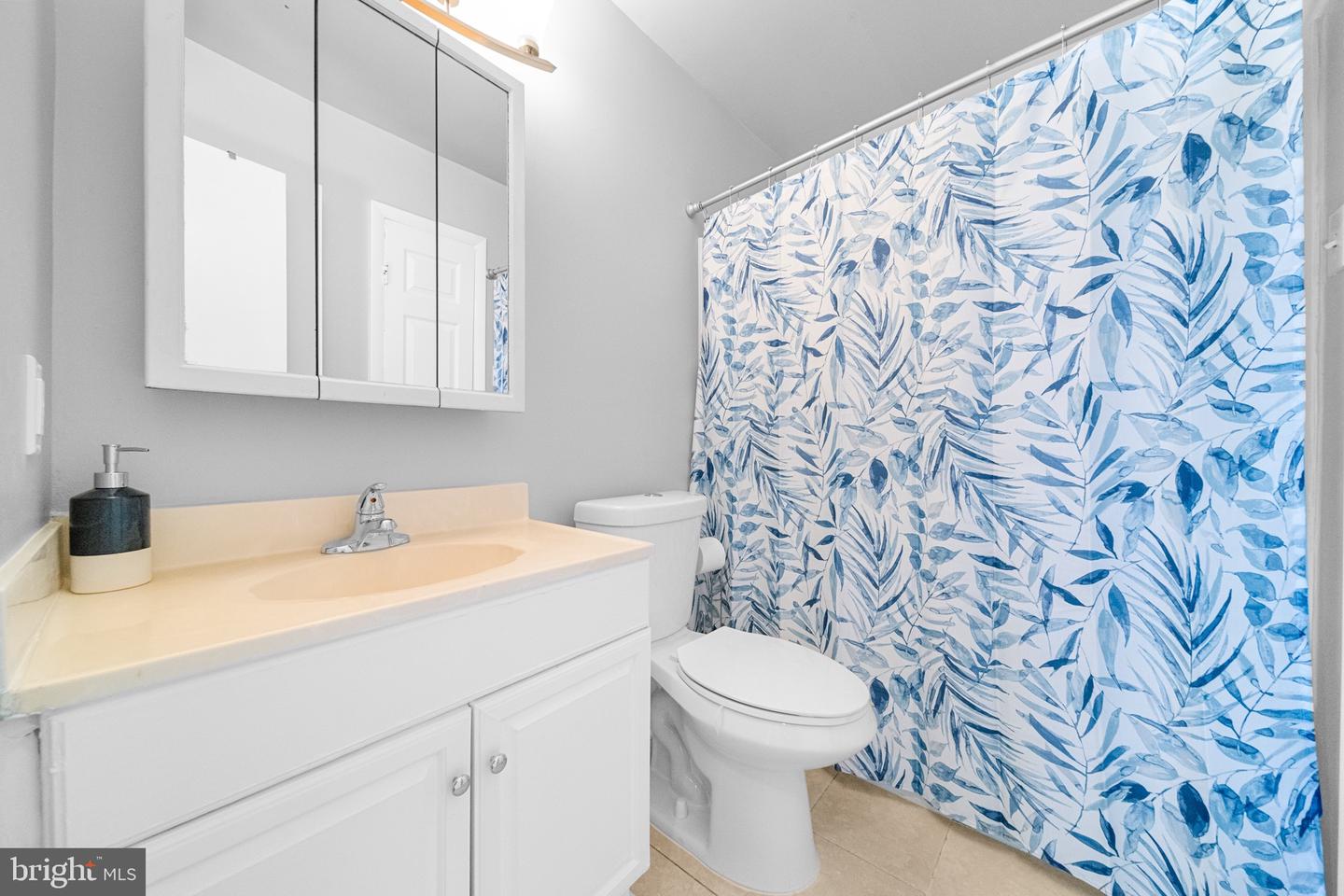 122 HOLDEN DR, MANASSAS PARK, Virginia 20111, 3 Bedrooms Bedrooms, ,1 BathroomBathrooms,Residential,For sale,122 HOLDEN DR,VAMP2003372 MLS # VAMP2003372 122 HOLDEN DR, MANASSAS PARK, Virginia 20111, 3 Bedrooms Bedrooms, ,1 BathroomBathrooms,Residential,For sale,122 HOLDEN DR,VAMP2003372 MLS # VAMP2003372