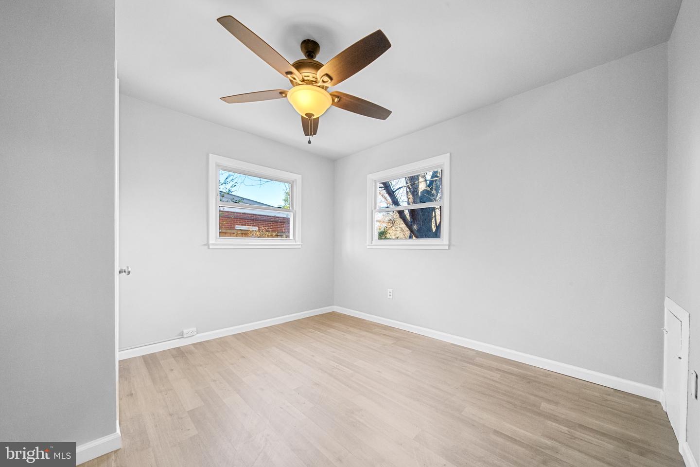 122 HOLDEN DR, MANASSAS PARK, Virginia 20111, 3 Bedrooms Bedrooms, ,1 BathroomBathrooms,Residential,For sale,122 HOLDEN DR,VAMP2003372 MLS # VAMP2003372 122 HOLDEN DR, MANASSAS PARK, Virginia 20111, 3 Bedrooms Bedrooms, ,1 BathroomBathrooms,Residential,For sale,122 HOLDEN DR,VAMP2003372 MLS # VAMP2003372