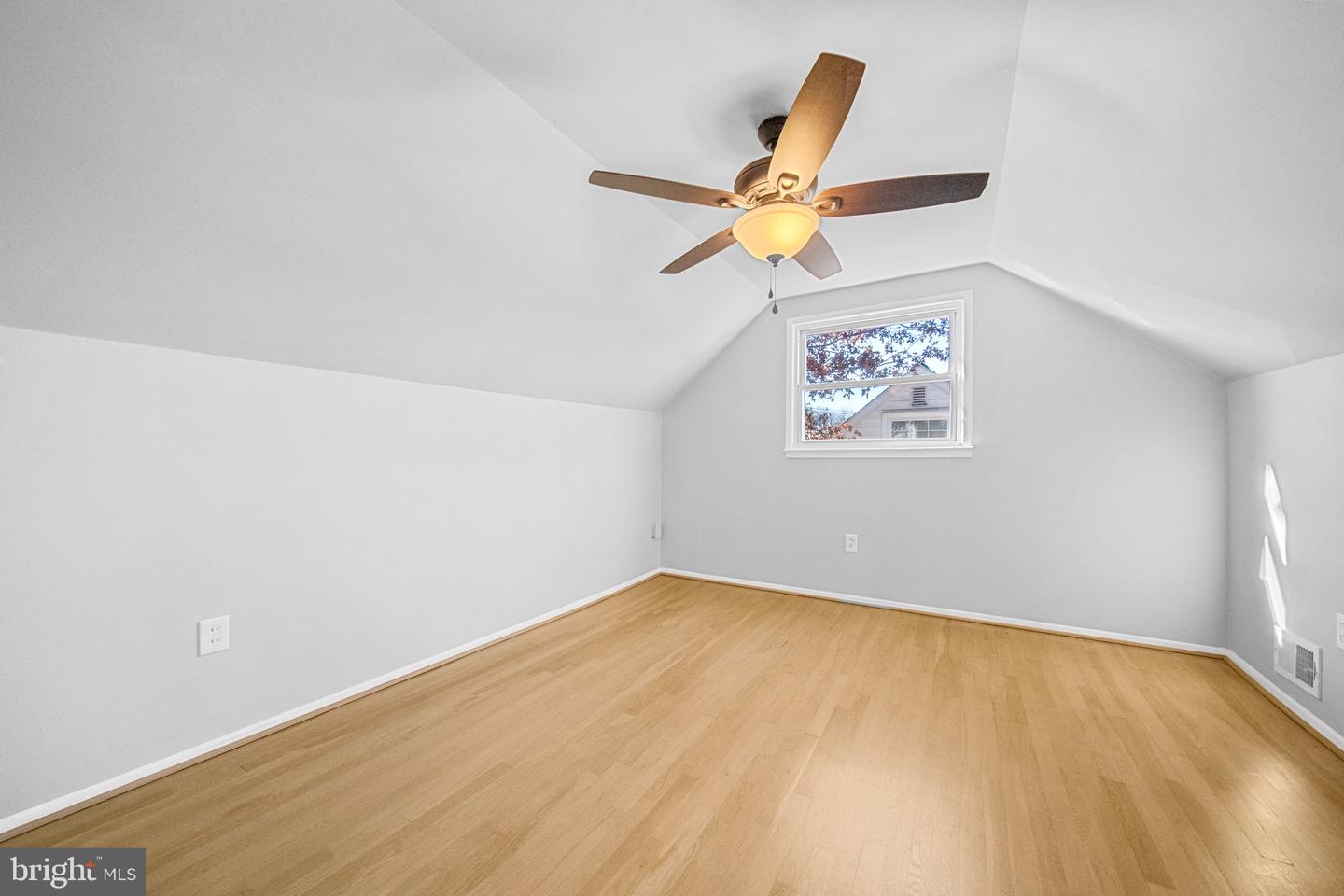 122 HOLDEN DR, MANASSAS PARK, Virginia 20111, 3 Bedrooms Bedrooms, ,1 BathroomBathrooms,Residential,For sale,122 HOLDEN DR,VAMP2003372 MLS # VAMP2003372 122 HOLDEN DR, MANASSAS PARK, Virginia 20111, 3 Bedrooms Bedrooms, ,1 BathroomBathrooms,Residential,For sale,122 HOLDEN DR,VAMP2003372 MLS # VAMP2003372