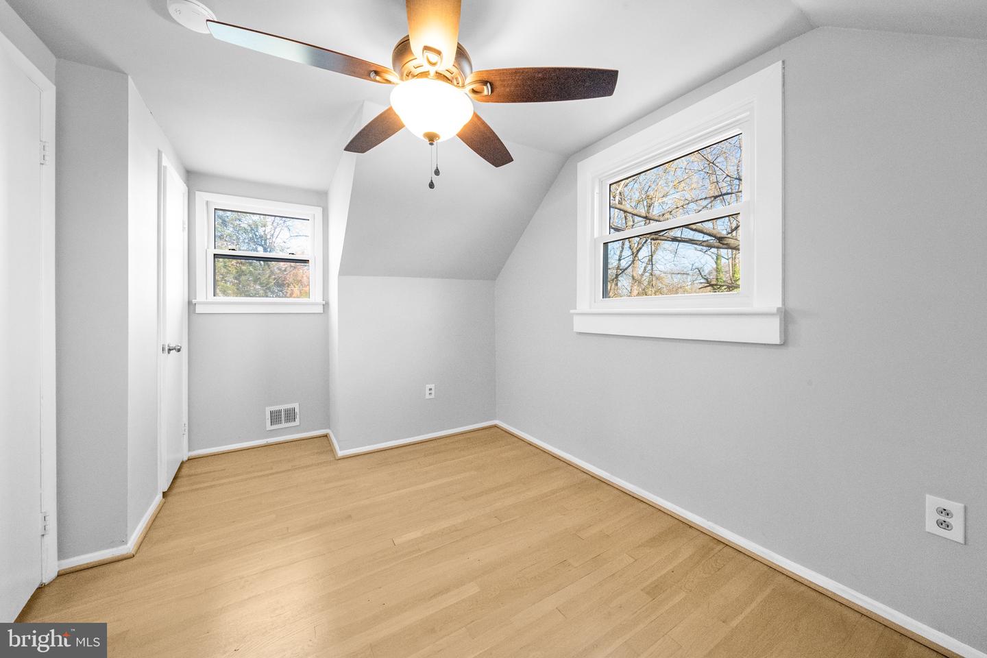 122 HOLDEN DR, MANASSAS PARK, Virginia 20111, 3 Bedrooms Bedrooms, ,1 BathroomBathrooms,Residential,For sale,122 HOLDEN DR,VAMP2003372 MLS # VAMP2003372 122 HOLDEN DR, MANASSAS PARK, Virginia 20111, 3 Bedrooms Bedrooms, ,1 BathroomBathrooms,Residential,For sale,122 HOLDEN DR,VAMP2003372 MLS # VAMP2003372