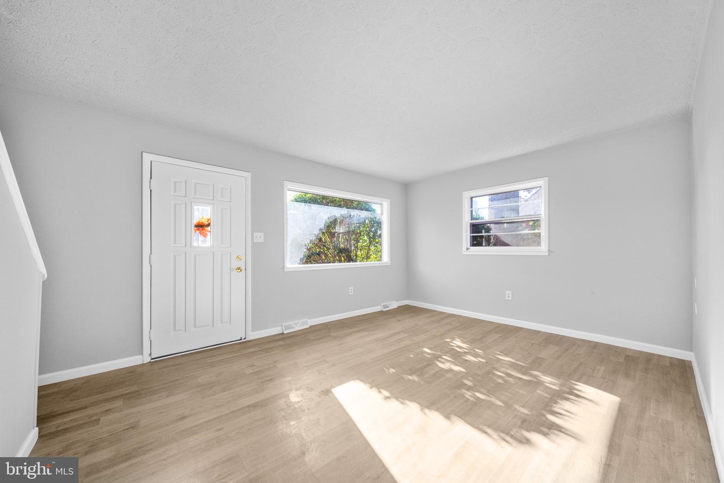 122 HOLDEN DR, MANASSAS PARK, Virginia 20111, 3 Bedrooms Bedrooms, ,1 BathroomBathrooms,Residential,For sale,122 HOLDEN DR,VAMP2003372 MLS # VAMP2003372 122 HOLDEN DR, MANASSAS PARK, Virginia 20111, 3 Bedrooms Bedrooms, ,1 BathroomBathrooms,Residential,For sale,122 HOLDEN DR,VAMP2003372 MLS # VAMP2003372