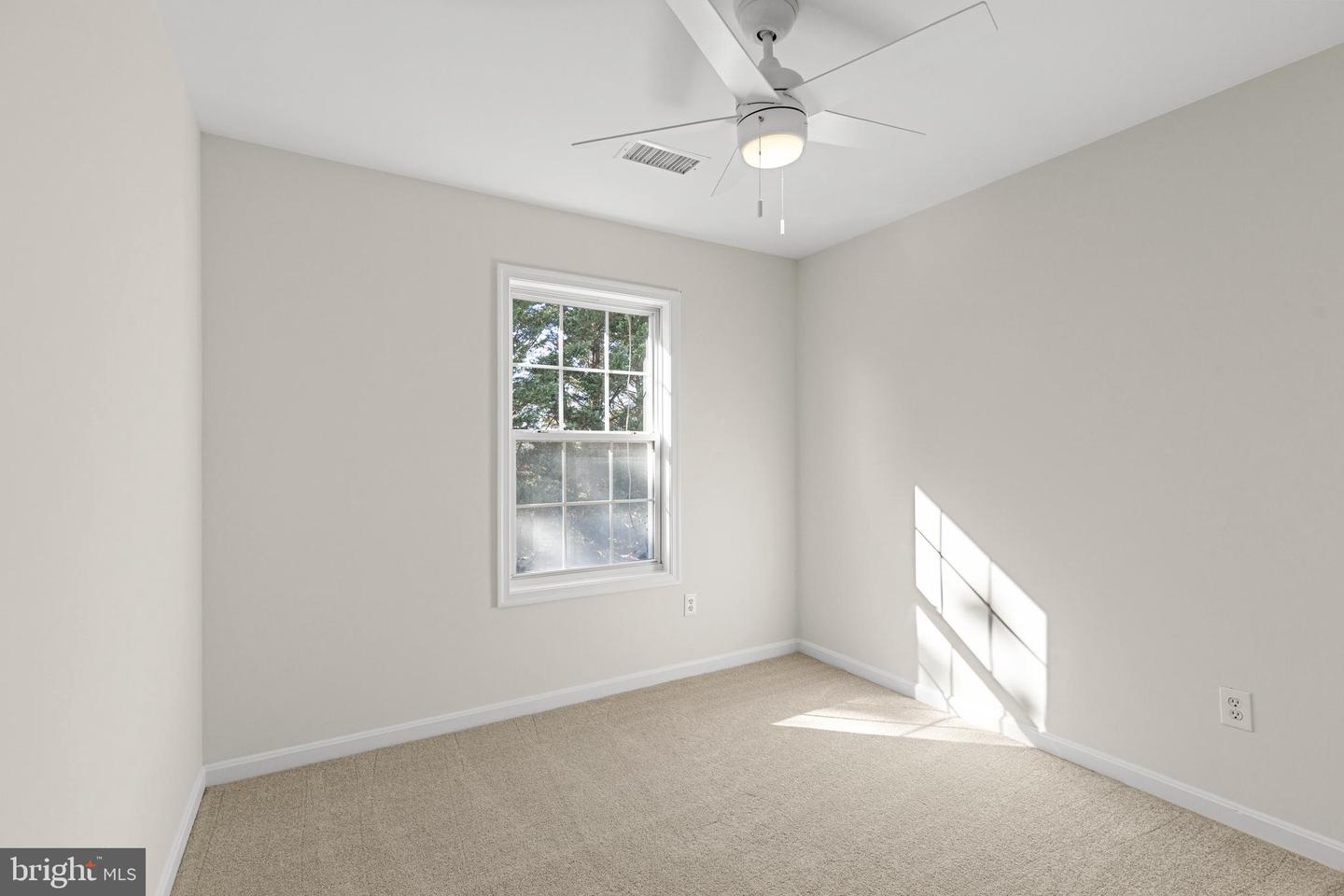 71 SIRE WAY, WARRENTON, Virginia 20186, 3 Bedrooms Bedrooms, 9 Rooms Rooms,2 BathroomsBathrooms,Residential,For sale,71 SIRE WAY,VAFQ2019380 MLS # VAFQ2019380