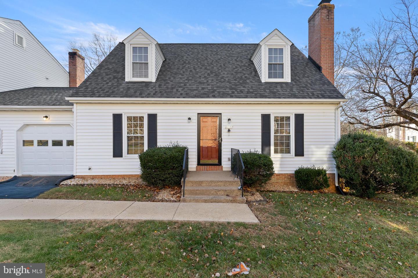 562 TIFFANY CT, WARRENTON, Virginia 20186, 3 Bedrooms Bedrooms, 9 Rooms Rooms,2 BathroomsBathrooms,Residential,For sale,562 TIFFANY CT,VAFQ2019382 MLS # VAFQ2019382