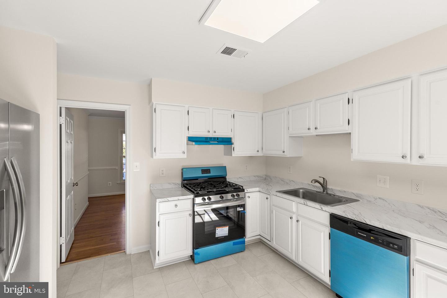 562 TIFFANY CT, WARRENTON, Virginia 20186, 3 Bedrooms Bedrooms, 9 Rooms Rooms,2 BathroomsBathrooms,Residential,For sale,562 TIFFANY CT,VAFQ2019382 MLS # VAFQ2019382