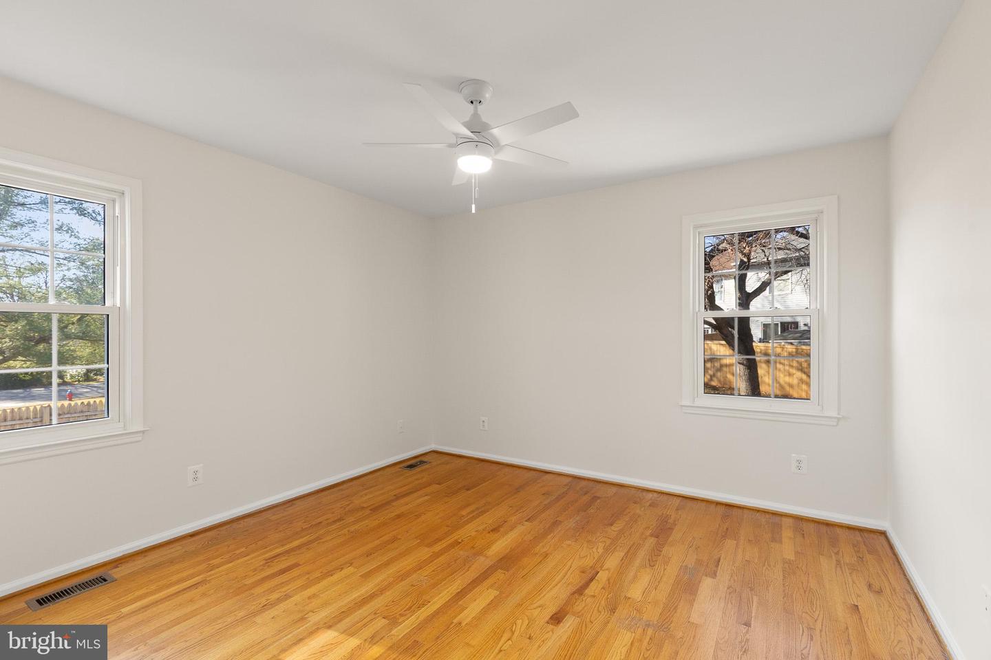 562 TIFFANY CT, WARRENTON, Virginia 20186, 3 Bedrooms Bedrooms, 9 Rooms Rooms,2 BathroomsBathrooms,Residential,For sale,562 TIFFANY CT,VAFQ2019382 MLS # VAFQ2019382