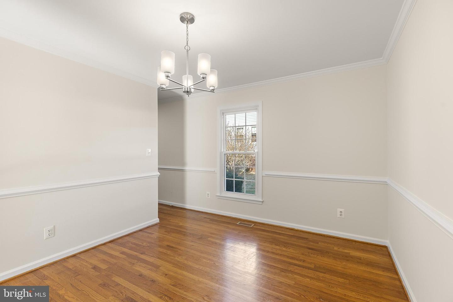 562 TIFFANY CT, WARRENTON, Virginia 20186, 3 Bedrooms Bedrooms, 9 Rooms Rooms,2 BathroomsBathrooms,Residential,For sale,562 TIFFANY CT,VAFQ2019382 MLS # VAFQ2019382