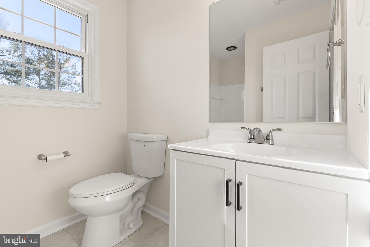 562 TIFFANY CT, WARRENTON, Virginia 20186, 3 Bedrooms Bedrooms, 9 Rooms Rooms,2 BathroomsBathrooms,Residential,For sale,562 TIFFANY CT,VAFQ2019382 MLS # VAFQ2019382