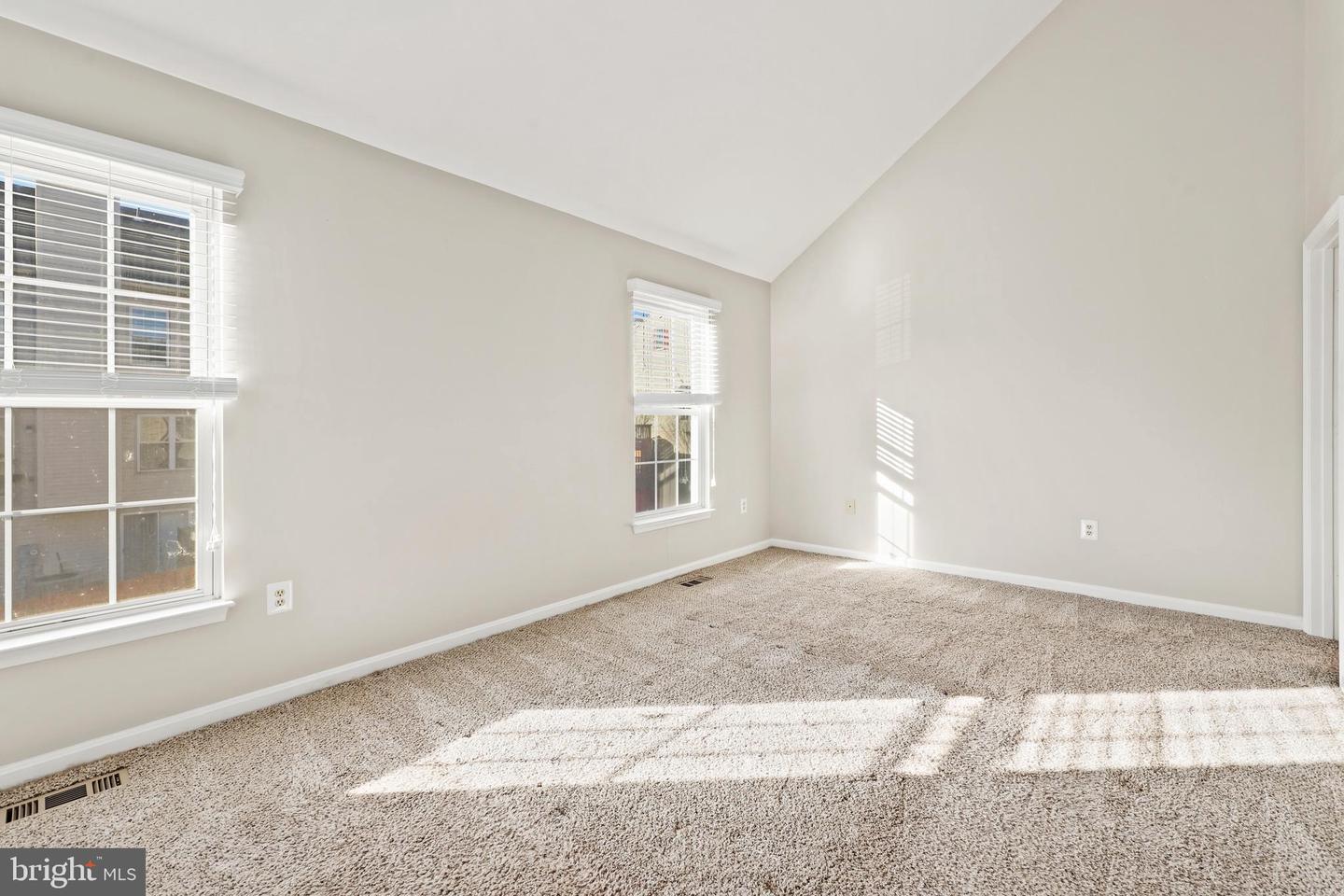 14501 BROOKMOOR LN, CENTREVILLE, Virginia 20120, 3 Bedrooms Bedrooms, ,3 BathroomsBathrooms,Residential,For sale,14501 BROOKMOOR LN,VAFX2274754 MLS # VAFX2274754