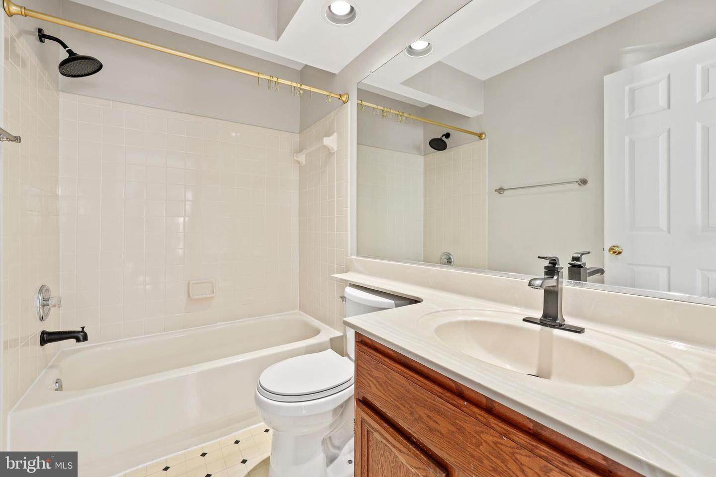 14501 BROOKMOOR LN, CENTREVILLE, Virginia 20120, 3 Bedrooms Bedrooms, ,3 BathroomsBathrooms,Residential,For sale,14501 BROOKMOOR LN,VAFX2274754 MLS # VAFX2274754