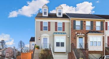 14501 BROOKMOOR LN, CENTREVILLE, Virginia 20120, 3 Bedrooms Bedrooms, ,3 BathroomsBathrooms,Residential,For sale,14501 BROOKMOOR LN,VAFX2274754 MLS # VAFX2274754
