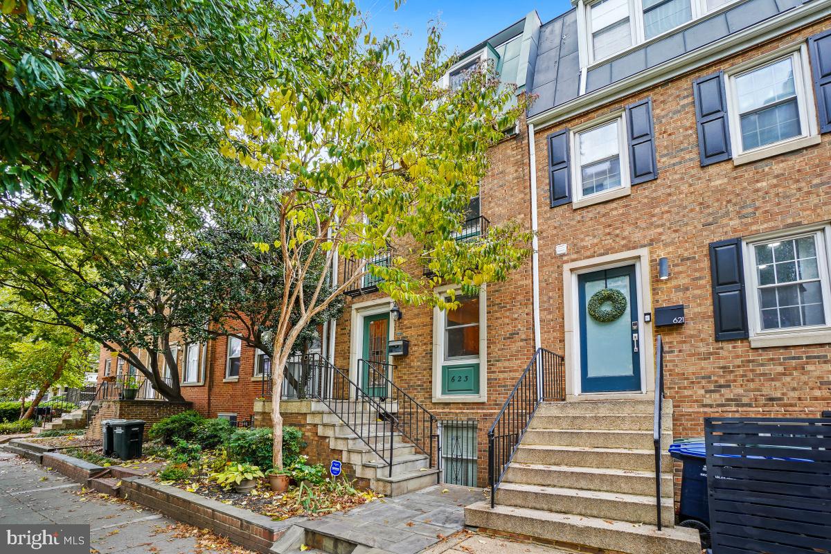 623 I ST SW, WASHINGTON, District Of Columbia 20024, 5 Bedrooms Bedrooms, ,3 BathroomsBathrooms,Residential,For sale,623 I ST SW,DCDC2228328 MLS # DCDC2228328