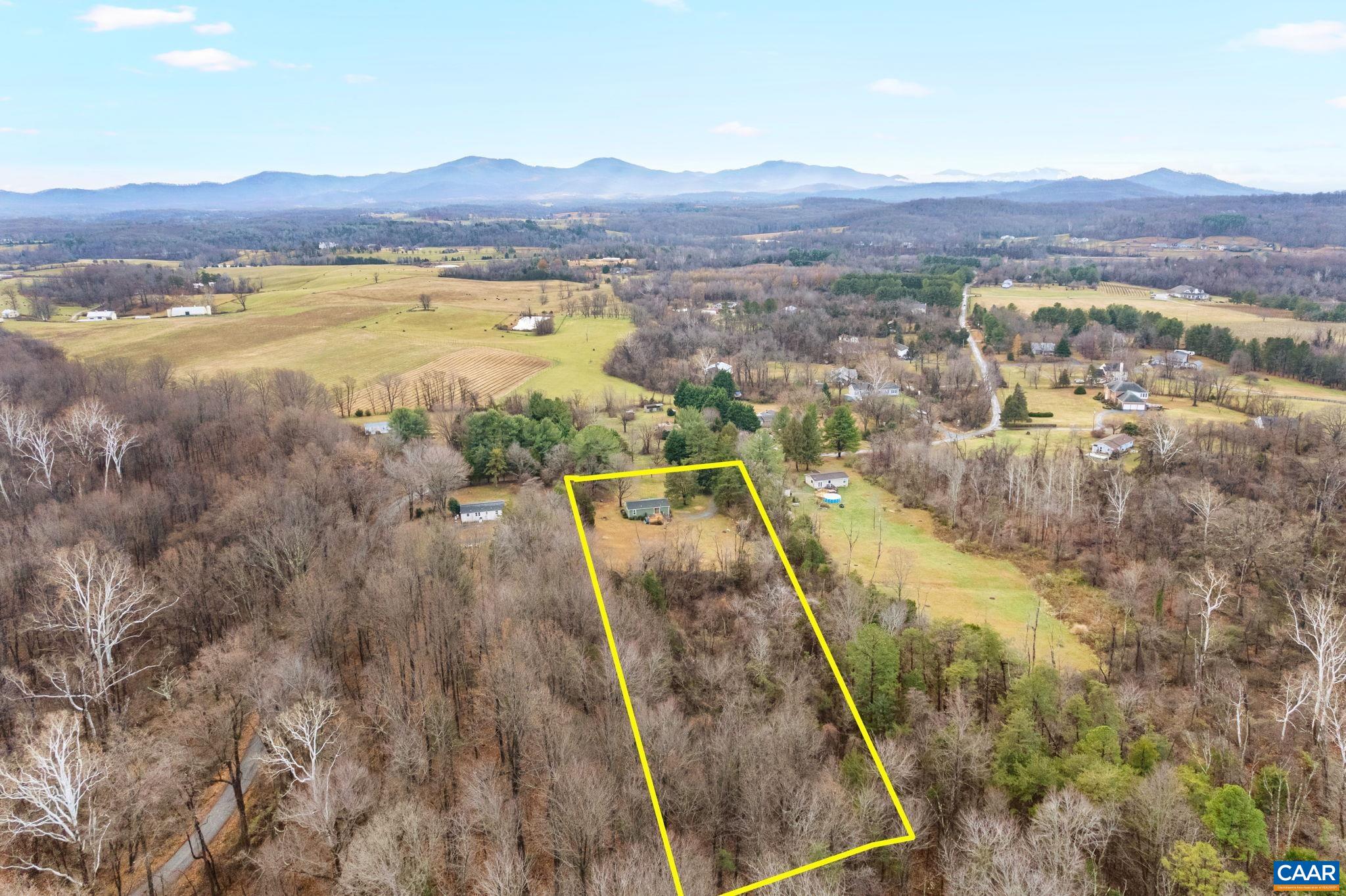 504 NEWTOWN RD, GREENWOOD, Virginia 22943, 3 Bedrooms Bedrooms, ,2 BathroomsBathrooms,Residential,504 NEWTOWN RD,671579 MLS # 671579