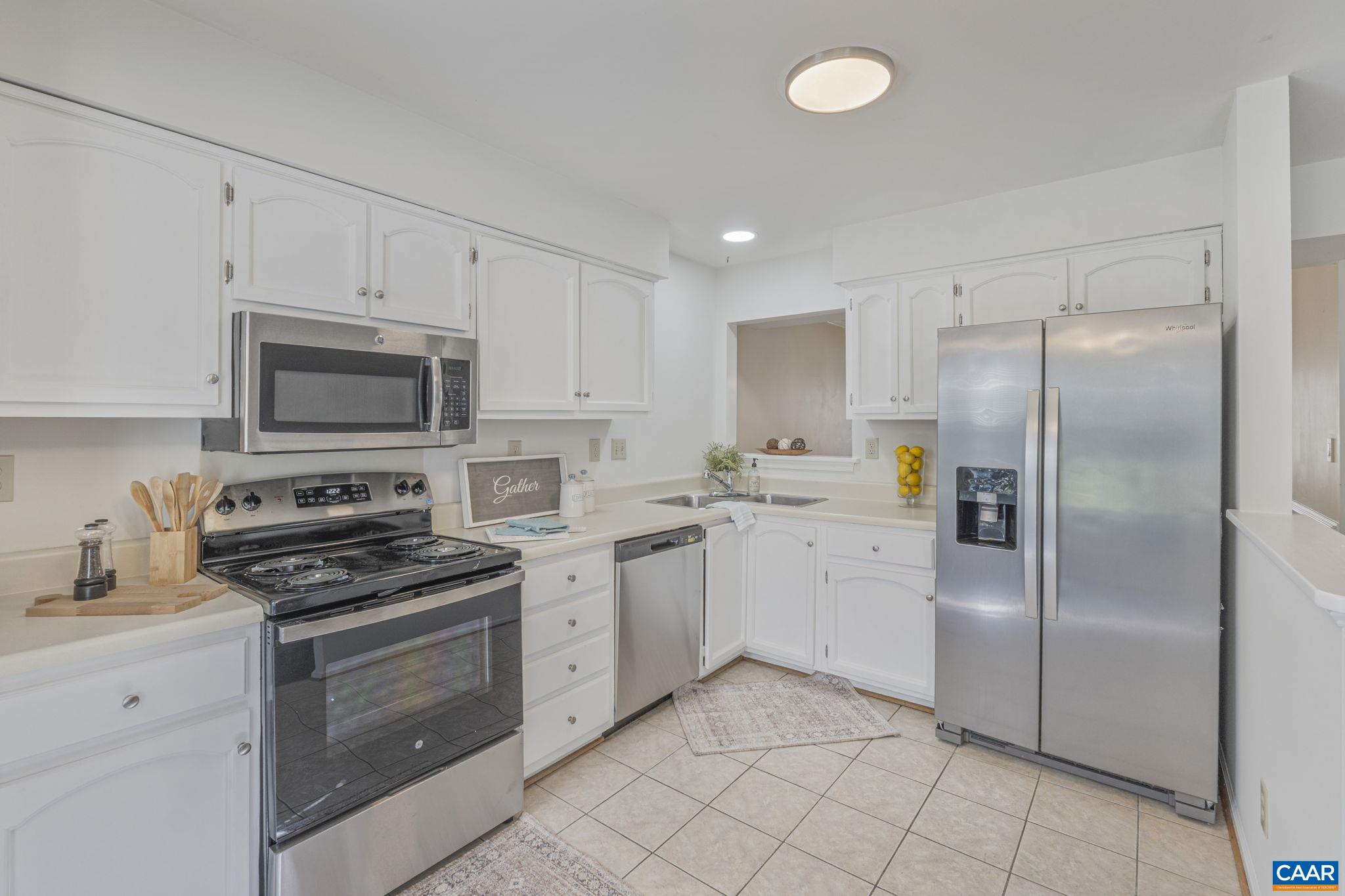 3265 GATEWAY CIR, CHARLOTTESVILLE, Virginia 22911, 3 Bedrooms Bedrooms, ,2 BathroomsBathrooms,Residential,3265 GATEWAY CIR,671589 MLS # 671589 3265 GATEWAY CIR, CHARLOTTESVILLE, Virginia 22911, 3 Bedrooms Bedrooms, ,2 BathroomsBathrooms,Residential,3265 GATEWAY CIR,671589 MLS # 671589