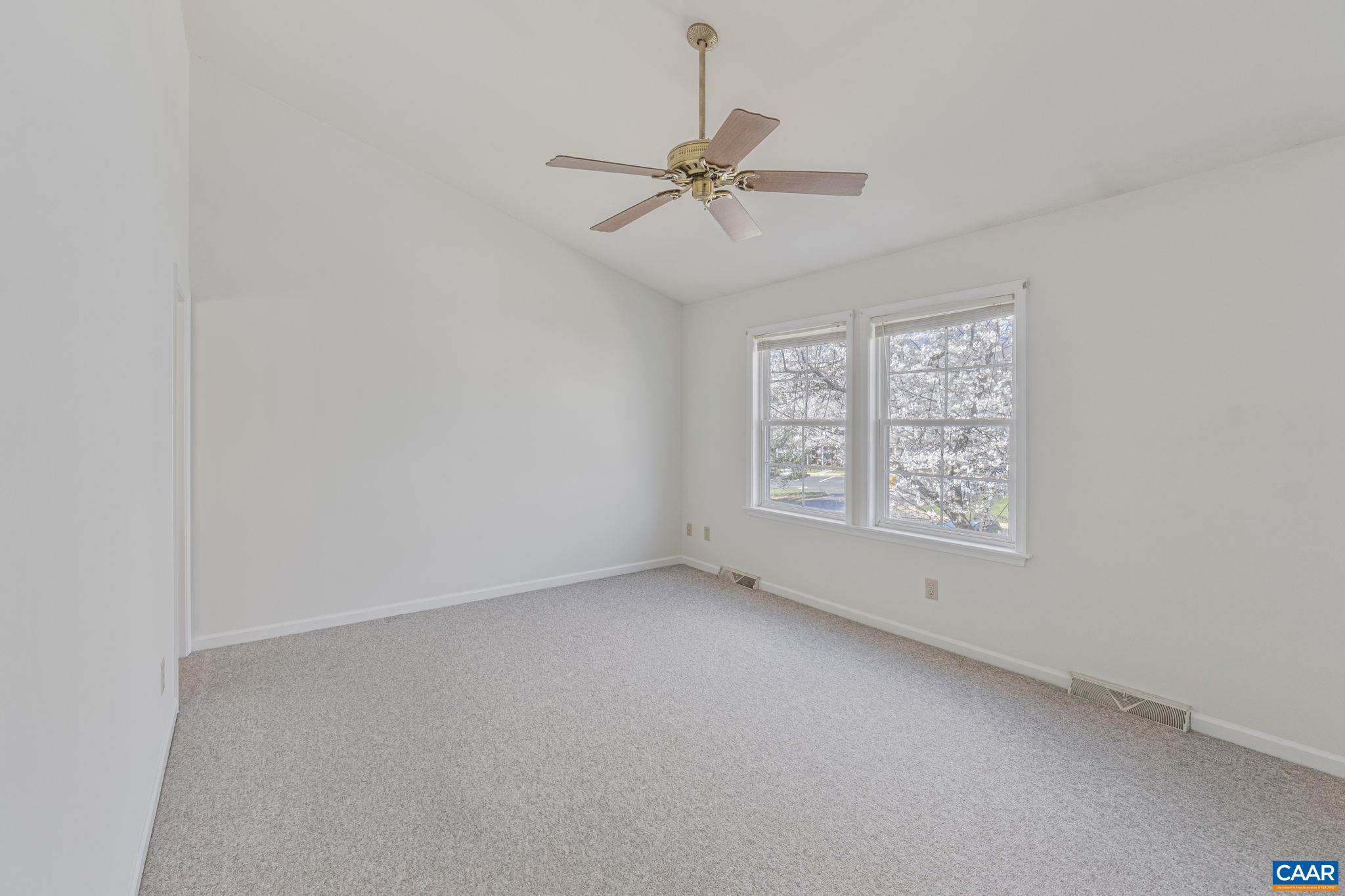 3265 GATEWAY CIR, CHARLOTTESVILLE, Virginia 22911, 3 Bedrooms Bedrooms, ,2 BathroomsBathrooms,Residential,3265 GATEWAY CIR,671589 MLS # 671589 3265 GATEWAY CIR, CHARLOTTESVILLE, Virginia 22911, 3 Bedrooms Bedrooms, ,2 BathroomsBathrooms,Residential,3265 GATEWAY CIR,671589 MLS # 671589