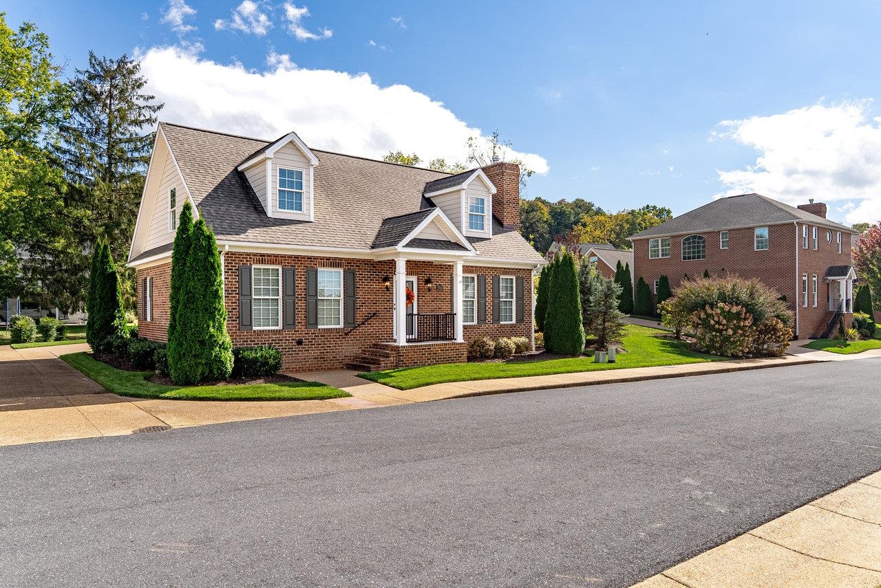 70 PEYTON RANDOLPH CT, HARRISONBURG, Virginia 22802, 3 Bedrooms Bedrooms, ,2 BathroomsBathrooms,Residential,70 PEYTON RANDOLPH CT,671590 MLS # 671590 70 PEYTON RANDOLPH CT, HARRISONBURG, Virginia 22802, 3 Bedrooms Bedrooms, ,2 BathroomsBathrooms,Residential,70 PEYTON RANDOLPH CT,671590 MLS # 671590