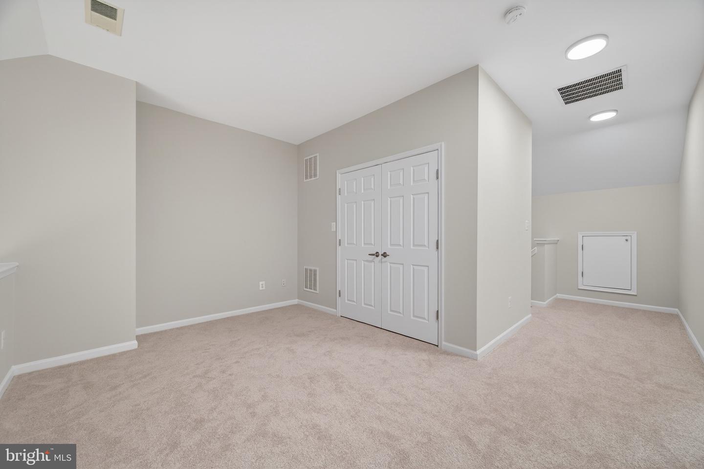 44385 MALTESE FALCON SQ, ASHBURN, Virginia 20147, 2 Bedrooms Bedrooms, ,2 BathroomsBathrooms,Residential,For sale,44385 MALTESE FALCON SQ,VALO2109626 MLS # VALO2109626 44385 MALTESE FALCON SQ, ASHBURN, Virginia 20147, 2 Bedrooms Bedrooms, ,2 BathroomsBathrooms,Residential,For sale,44385 MALTESE FALCON SQ,VALO2109626 MLS # VALO2109626