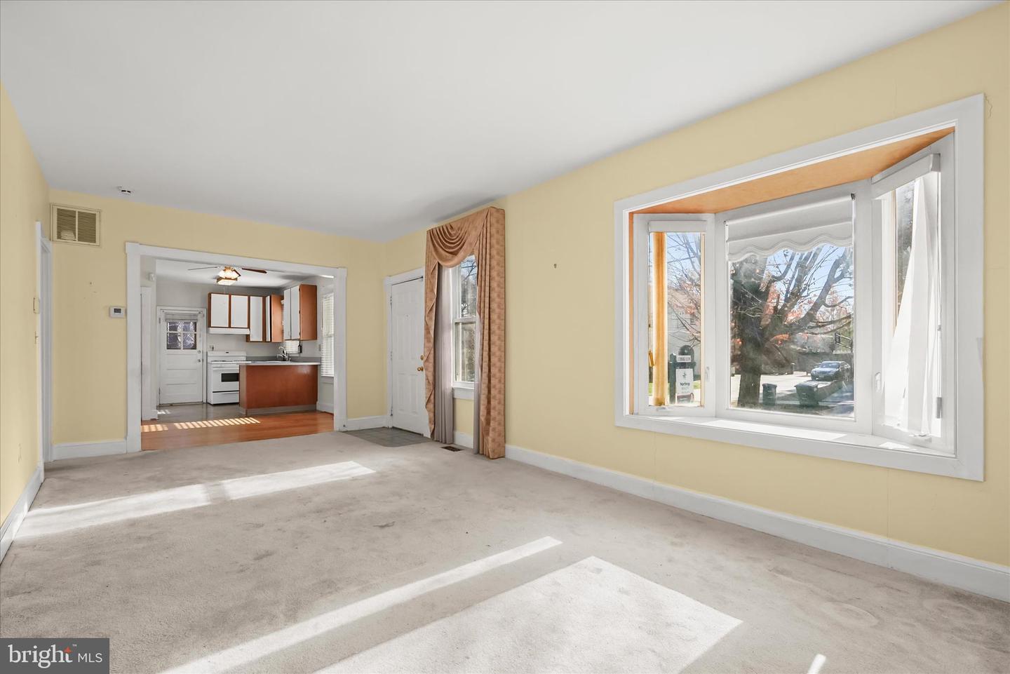 1342 HAMLIN ST NE, WASHINGTON, District Of Columbia 20017, 2 Bedrooms Bedrooms, ,2 BathroomsBathrooms,Residential,For sale,1342 HAMLIN ST NE,DCDC2229770 MLS # DCDC2229770 1342 HAMLIN ST NE, WASHINGTON, District Of Columbia 20017, 2 Bedrooms Bedrooms, ,2 BathroomsBathrooms,Residential,For sale,1342 HAMLIN ST NE,DCDC2229770 MLS # DCDC2229770