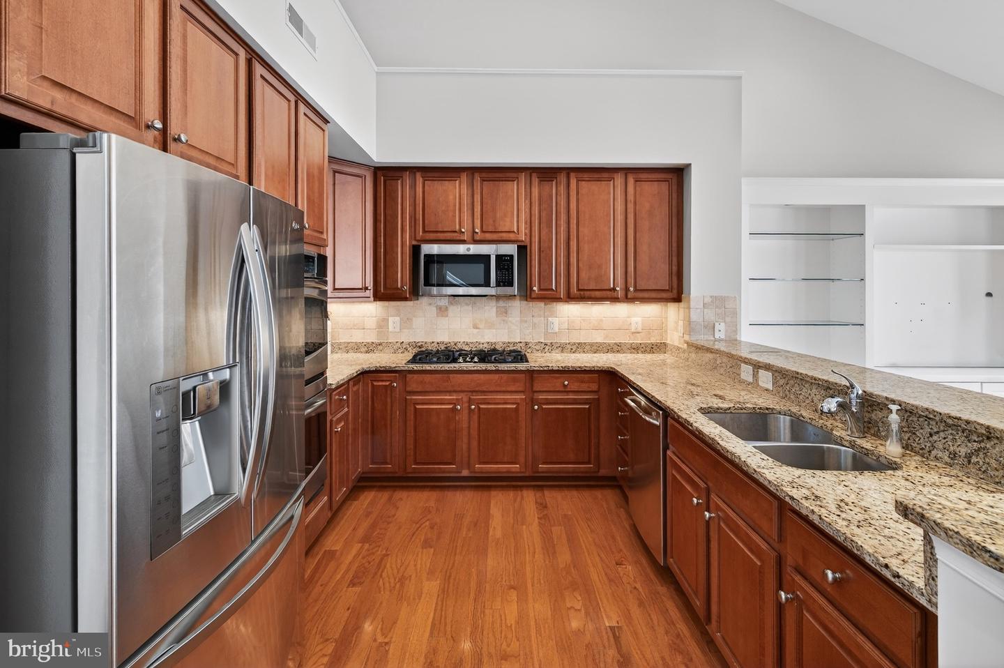 20389 OYSTER REEF PL, ASHBURN, Virginia 20147, 3 Bedrooms Bedrooms, ,3 BathroomsBathrooms,Residential,For sale,20389 OYSTER REEF PL,VALO2110486 MLS # VALO2110486