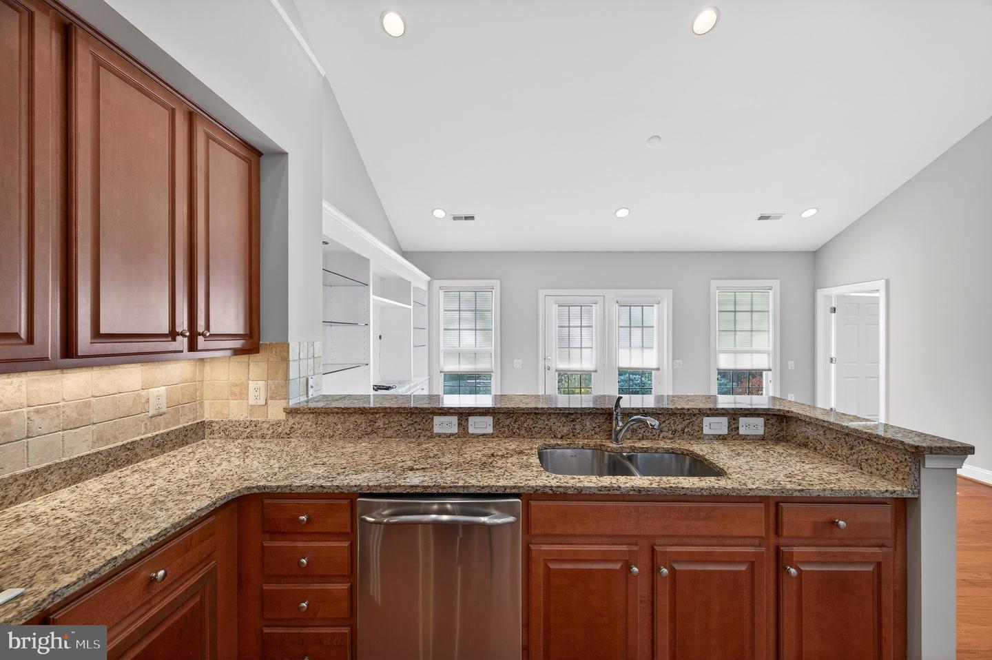 20389 OYSTER REEF PL, ASHBURN, Virginia 20147, 3 Bedrooms Bedrooms, ,3 BathroomsBathrooms,Residential,For sale,20389 OYSTER REEF PL,VALO2110486 MLS # VALO2110486