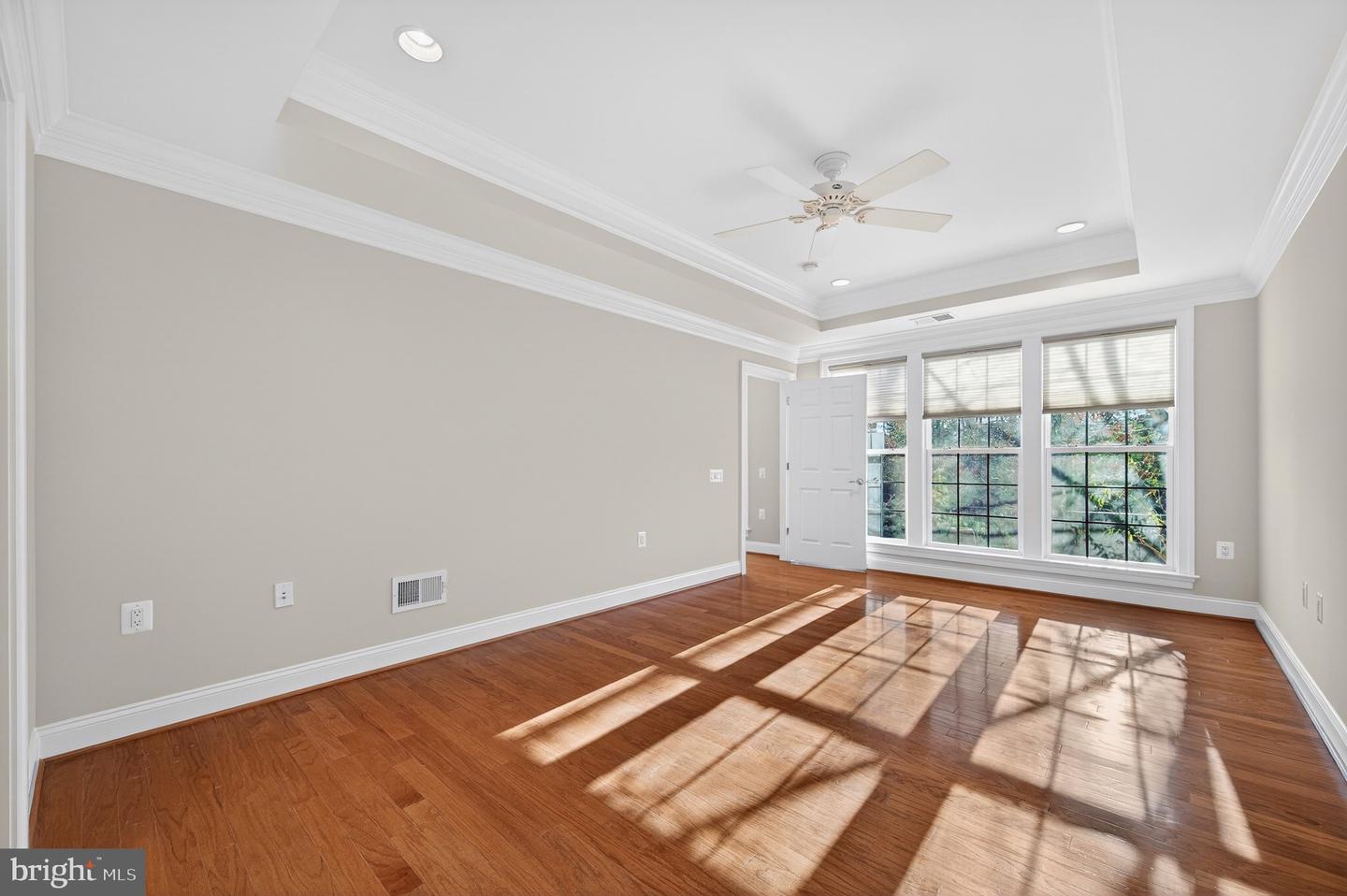 20389 OYSTER REEF PL, ASHBURN, Virginia 20147, 3 Bedrooms Bedrooms, ,3 BathroomsBathrooms,Residential,For sale,20389 OYSTER REEF PL,VALO2110486 MLS # VALO2110486