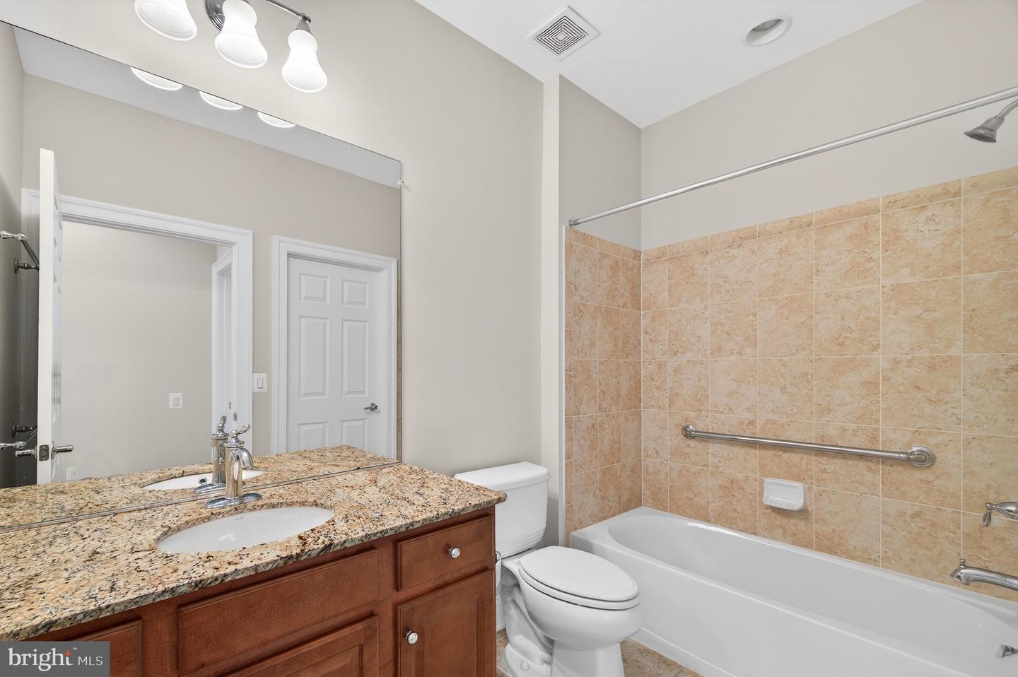 20389 OYSTER REEF PL, ASHBURN, Virginia 20147, 3 Bedrooms Bedrooms, ,3 BathroomsBathrooms,Residential,For sale,20389 OYSTER REEF PL,VALO2110486 MLS # VALO2110486