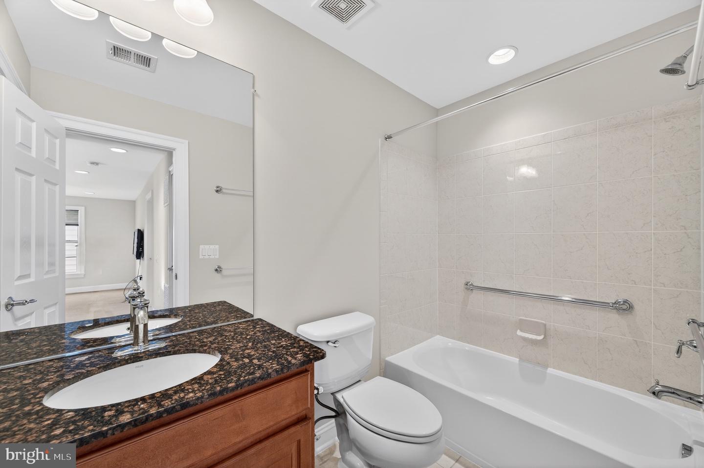 20389 OYSTER REEF PL, ASHBURN, Virginia 20147, 3 Bedrooms Bedrooms, ,3 BathroomsBathrooms,Residential,For sale,20389 OYSTER REEF PL,VALO2110486 MLS # VALO2110486