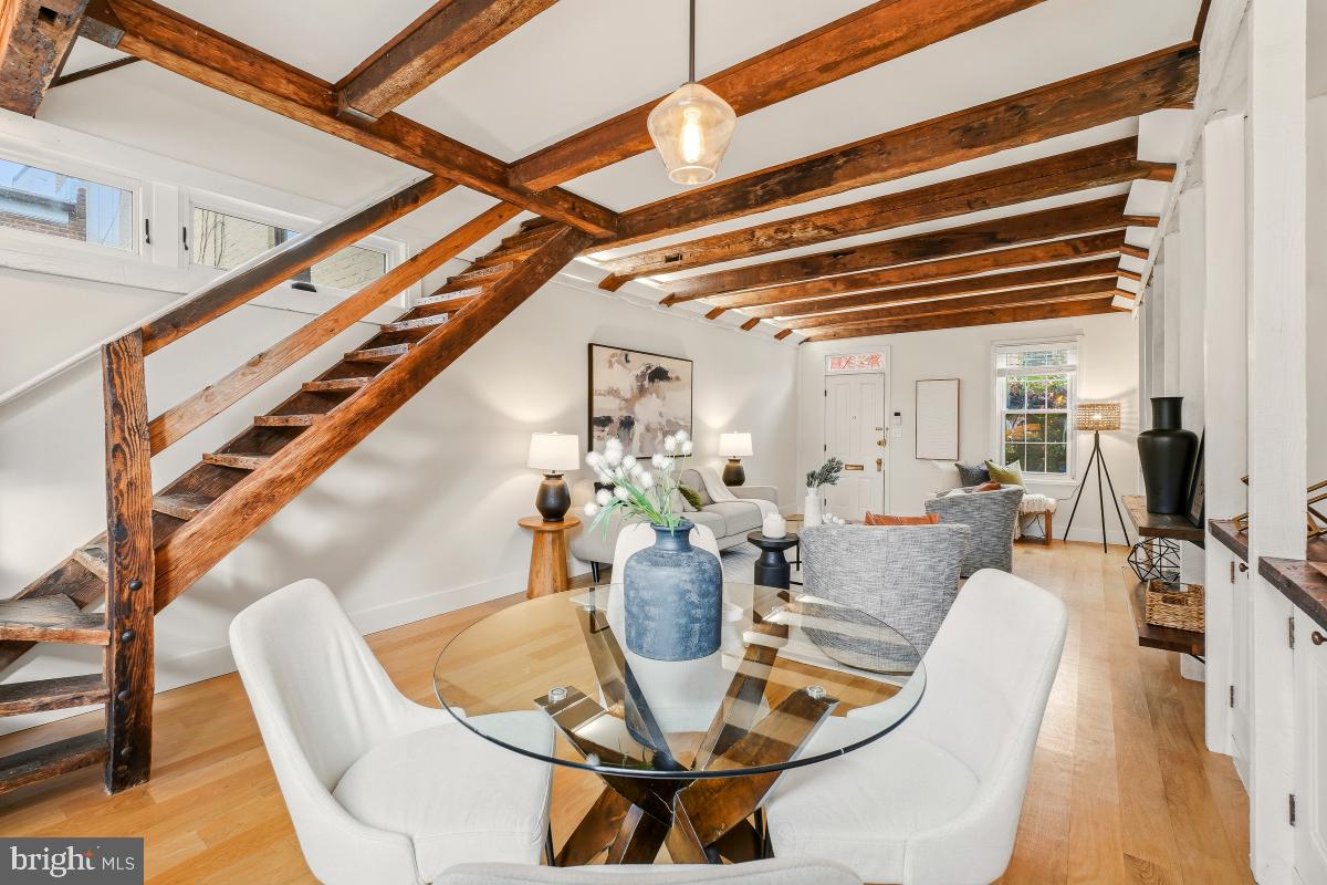 505 9TH ST SE, WASHINGTON, District Of Columbia 20003, 2 Bedrooms Bedrooms, ,1 BathroomBathrooms,Residential,For sale,505 9TH ST SE,DCDC2230788 MLS # DCDC2230788