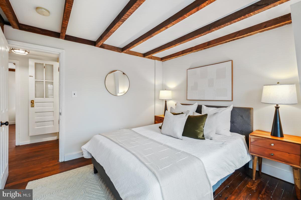 505 9TH ST SE, WASHINGTON, District Of Columbia 20003, 2 Bedrooms Bedrooms, ,1 BathroomBathrooms,Residential,For sale,505 9TH ST SE,DCDC2230788 MLS # DCDC2230788