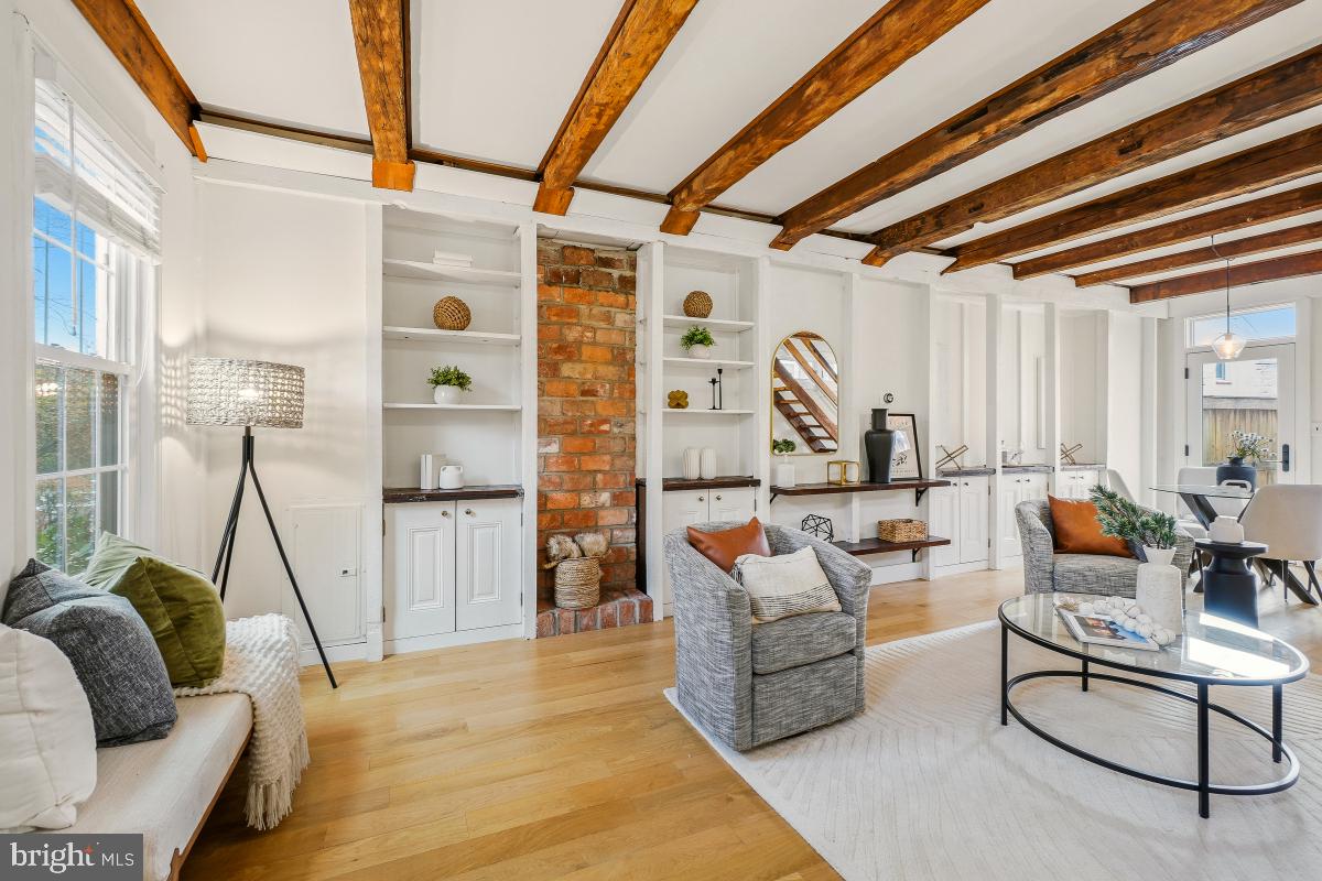 505 9TH ST SE, WASHINGTON, District Of Columbia 20003, 2 Bedrooms Bedrooms, ,1 BathroomBathrooms,Residential,For sale,505 9TH ST SE,DCDC2230788 MLS # DCDC2230788