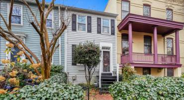 505 9TH ST SE, WASHINGTON, District Of Columbia 20003, 2 Bedrooms Bedrooms, ,1 BathroomBathrooms,Residential,For sale,505 9TH ST SE,DCDC2230788 MLS # DCDC2230788
