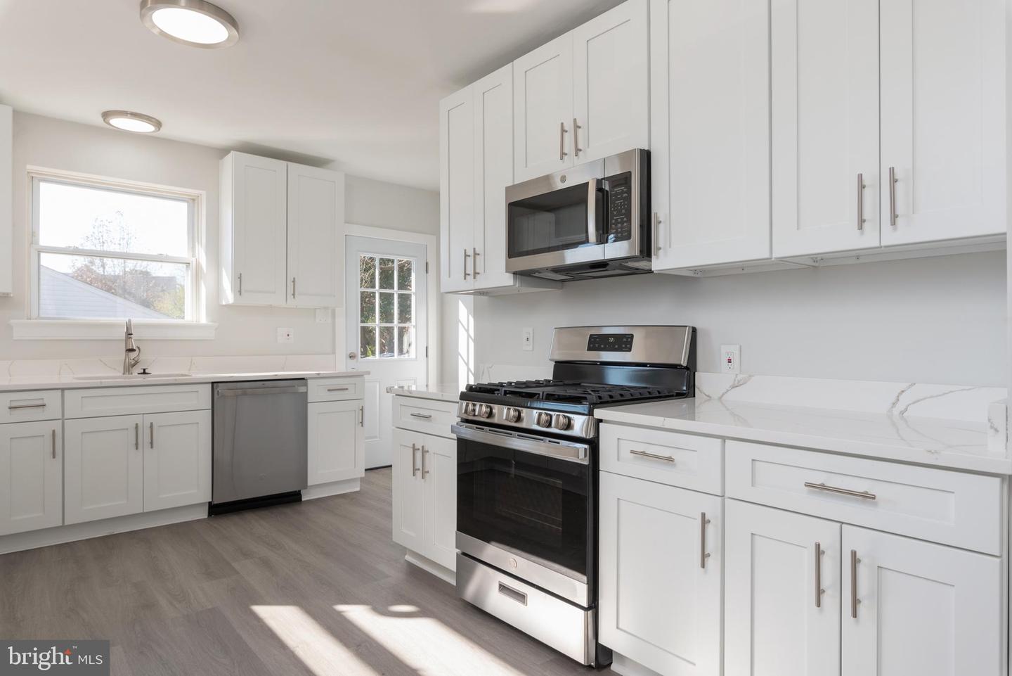 3306 E RIVER RD, SOUTH CHESTERFIELD, Virginia 23803, 3 Bedrooms Bedrooms, ,3 BathroomsBathrooms,Residential,For sale,3306 E RIVER RD,VACF2001330 MLS # VACF2001330 3306 E RIVER RD, SOUTH CHESTERFIELD, Virginia 23803, 3 Bedrooms Bedrooms, ,3 BathroomsBathrooms,Residential,For sale,3306 E RIVER RD,VACF2001330 MLS # VACF2001330