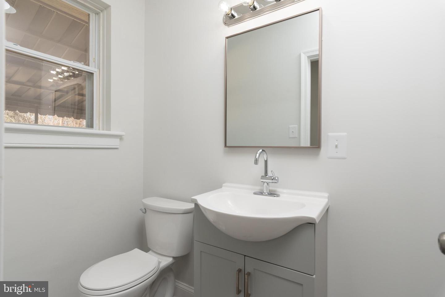 3306 E RIVER RD, SOUTH CHESTERFIELD, Virginia 23803, 3 Bedrooms Bedrooms, ,3 BathroomsBathrooms,Residential,For sale,3306 E RIVER RD,VACF2001330 MLS # VACF2001330 3306 E RIVER RD, SOUTH CHESTERFIELD, Virginia 23803, 3 Bedrooms Bedrooms, ,3 BathroomsBathrooms,Residential,For sale,3306 E RIVER RD,VACF2001330 MLS # VACF2001330