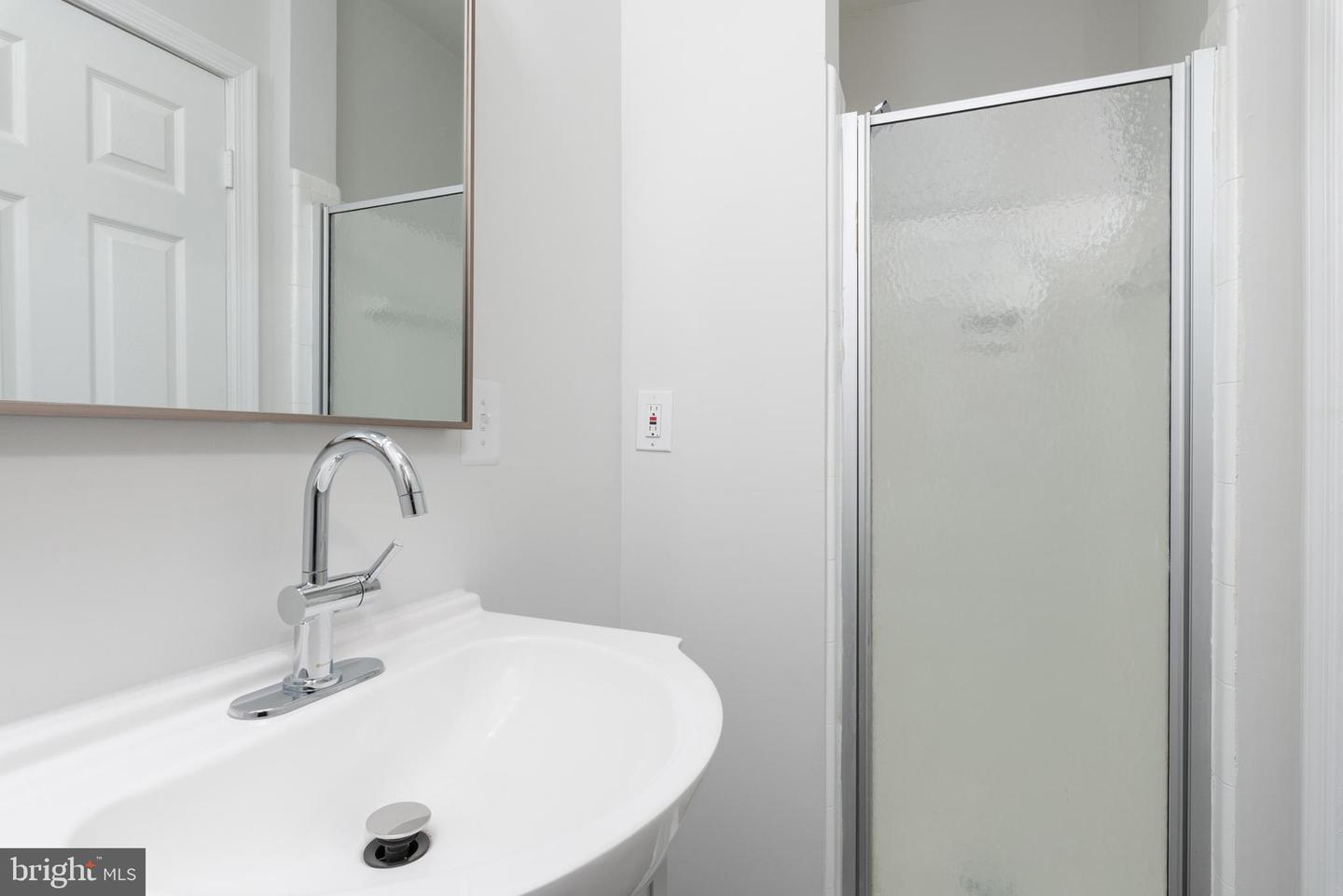 3306 E RIVER RD, SOUTH CHESTERFIELD, Virginia 23803, 3 Bedrooms Bedrooms, ,3 BathroomsBathrooms,Residential,For sale,3306 E RIVER RD,VACF2001330 MLS # VACF2001330 3306 E RIVER RD, SOUTH CHESTERFIELD, Virginia 23803, 3 Bedrooms Bedrooms, ,3 BathroomsBathrooms,Residential,For sale,3306 E RIVER RD,VACF2001330 MLS # VACF2001330