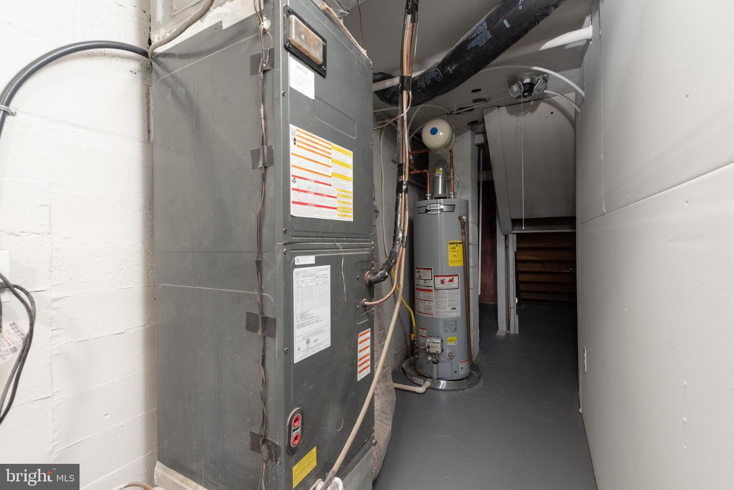 3306 E RIVER RD, SOUTH CHESTERFIELD, Virginia 23803, 3 Bedrooms Bedrooms, ,3 BathroomsBathrooms,Residential,For sale,3306 E RIVER RD,VACF2001330 MLS # VACF2001330 3306 E RIVER RD, SOUTH CHESTERFIELD, Virginia 23803, 3 Bedrooms Bedrooms, ,3 BathroomsBathrooms,Residential,For sale,3306 E RIVER RD,VACF2001330 MLS # VACF2001330