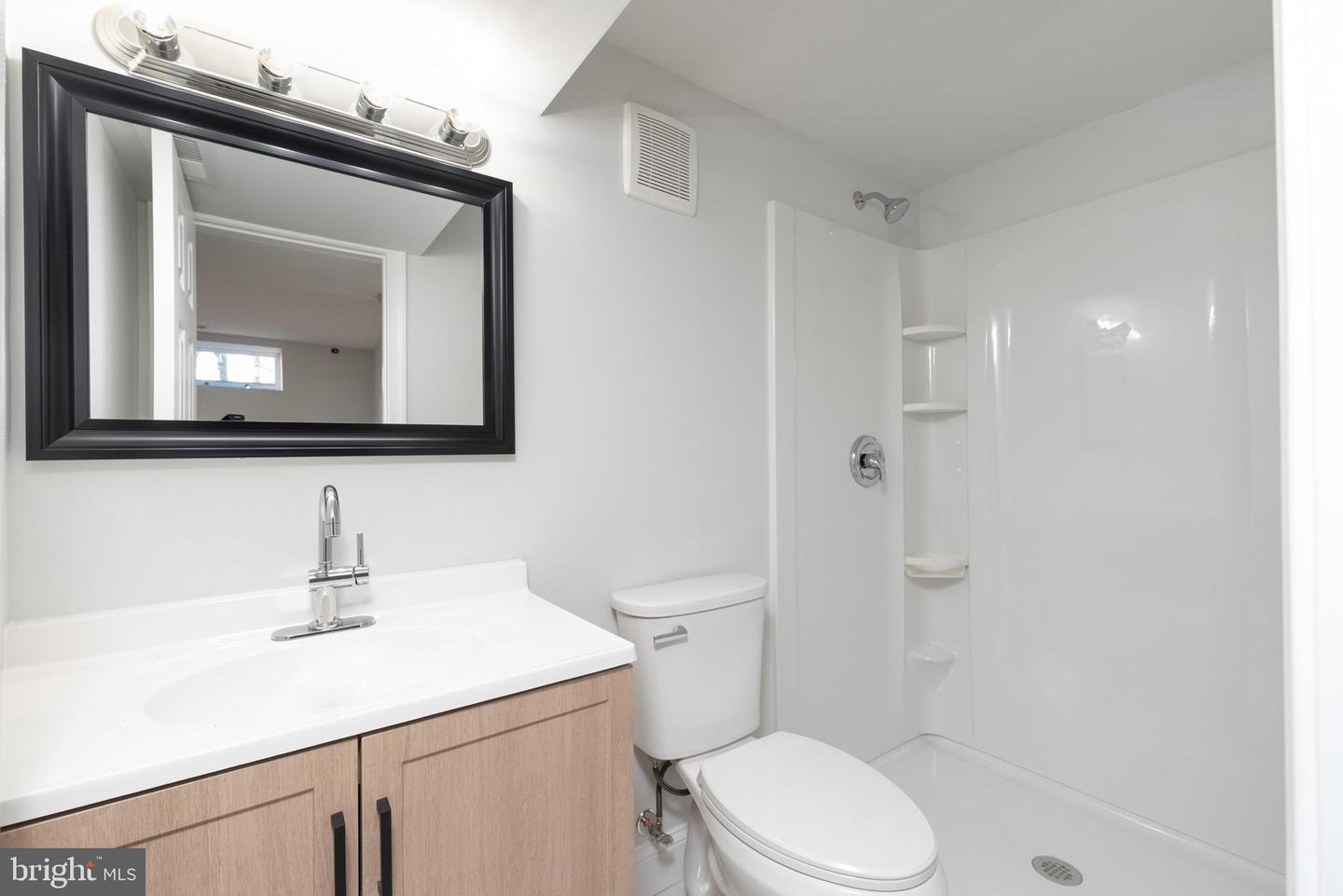 3306 E RIVER RD, SOUTH CHESTERFIELD, Virginia 23803, 3 Bedrooms Bedrooms, ,3 BathroomsBathrooms,Residential,For sale,3306 E RIVER RD,VACF2001330 MLS # VACF2001330 3306 E RIVER RD, SOUTH CHESTERFIELD, Virginia 23803, 3 Bedrooms Bedrooms, ,3 BathroomsBathrooms,Residential,For sale,3306 E RIVER RD,VACF2001330 MLS # VACF2001330