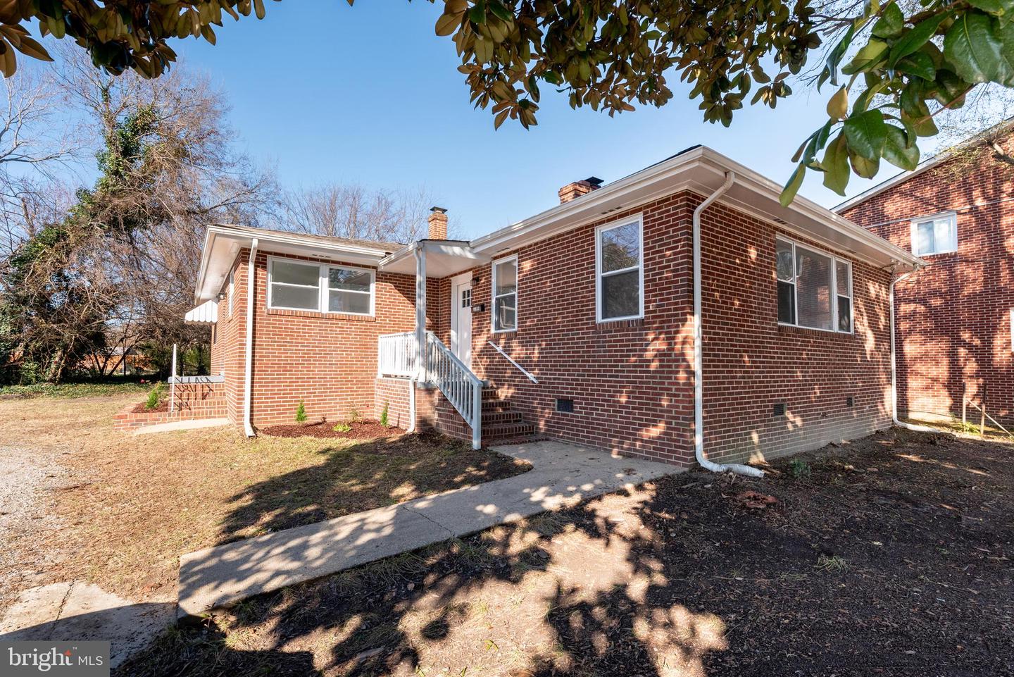 3306 E RIVER RD, SOUTH CHESTERFIELD, Virginia 23803, 3 Bedrooms Bedrooms, ,3 BathroomsBathrooms,Residential,For sale,3306 E RIVER RD,VACF2001330 MLS # VACF2001330 3306 E RIVER RD, SOUTH CHESTERFIELD, Virginia 23803, 3 Bedrooms Bedrooms, ,3 BathroomsBathrooms,Residential,For sale,3306 E RIVER RD,VACF2001330 MLS # VACF2001330