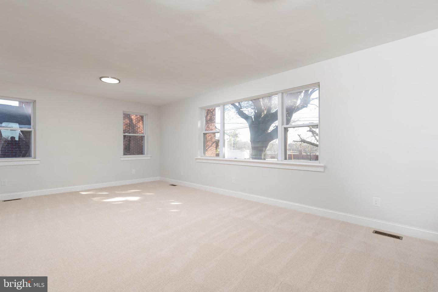 3306 E RIVER RD, SOUTH CHESTERFIELD, Virginia 23803, 3 Bedrooms Bedrooms, ,3 BathroomsBathrooms,Residential,For sale,3306 E RIVER RD,VACF2001330 MLS # VACF2001330 3306 E RIVER RD, SOUTH CHESTERFIELD, Virginia 23803, 3 Bedrooms Bedrooms, ,3 BathroomsBathrooms,Residential,For sale,3306 E RIVER RD,VACF2001330 MLS # VACF2001330