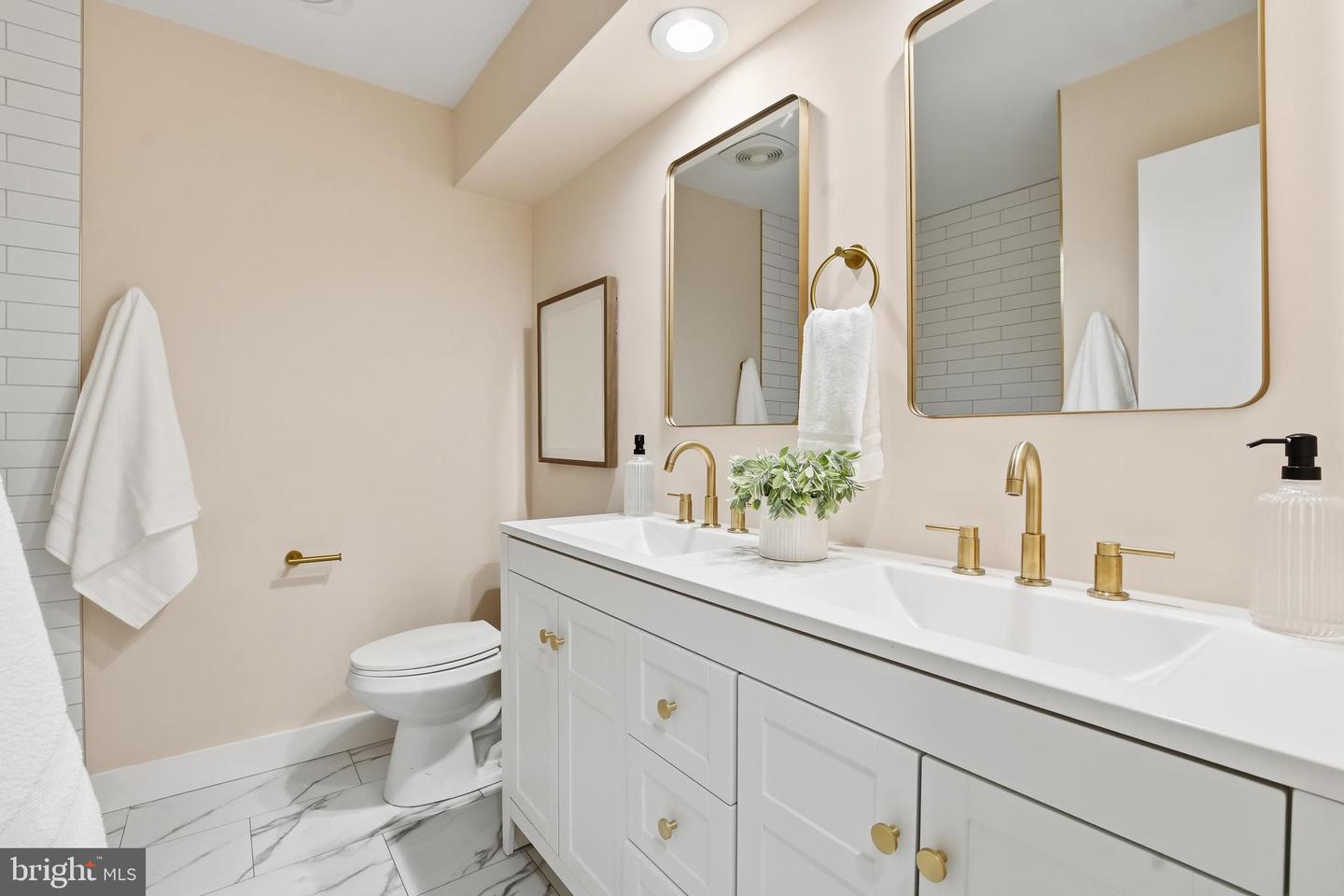 7923 KARL RD, ALEXANDRIA, Virginia 22308, 4 Bedrooms Bedrooms, ,3 BathroomsBathrooms,Residential,For sale,7923 KARL RD,VAFX2279060 MLS # VAFX2279060 7923 KARL RD, ALEXANDRIA, Virginia 22308, 4 Bedrooms Bedrooms, ,3 BathroomsBathrooms,Residential,For sale,7923 KARL RD,VAFX2279060 MLS # VAFX2279060