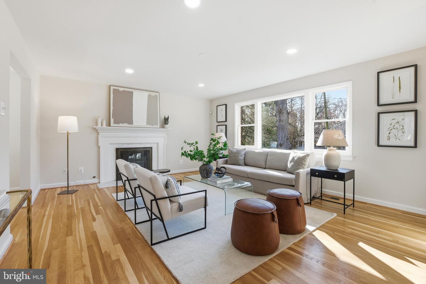 7923 KARL RD, ALEXANDRIA, Virginia 22308, 4 Bedrooms Bedrooms, ,3 BathroomsBathrooms,Residential,For sale,7923 KARL RD,VAFX2279060 MLS # VAFX2279060 7923 KARL RD, ALEXANDRIA, Virginia 22308, 4 Bedrooms Bedrooms, ,3 BathroomsBathrooms,Residential,For sale,7923 KARL RD,VAFX2279060 MLS # VAFX2279060