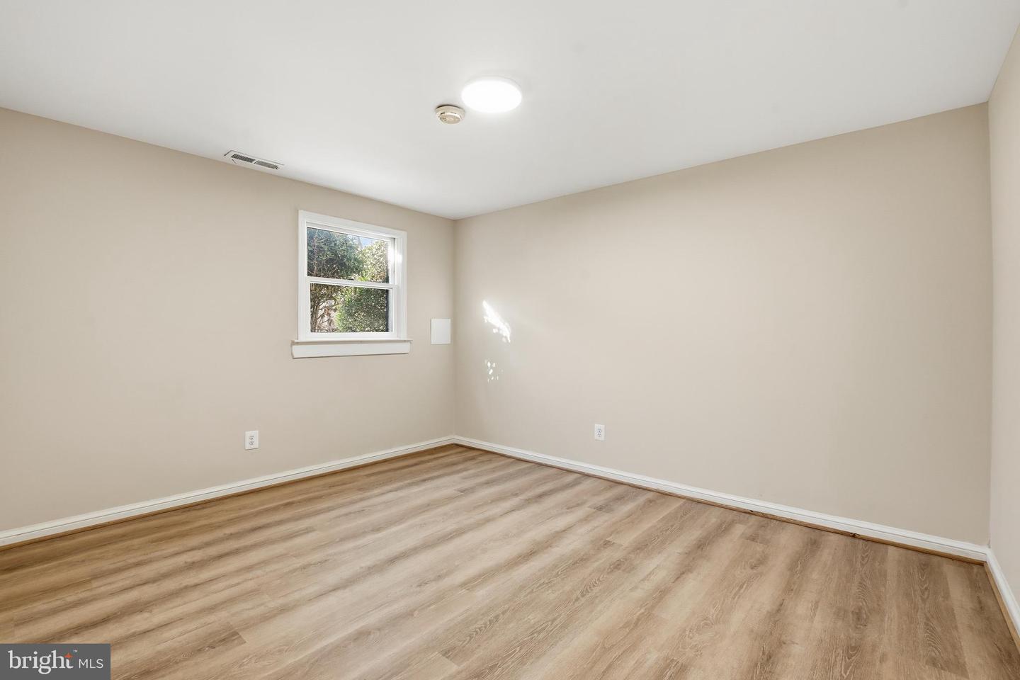 7923 KARL RD, ALEXANDRIA, Virginia 22308, 4 Bedrooms Bedrooms, ,3 BathroomsBathrooms,Residential,For sale,7923 KARL RD,VAFX2279060 MLS # VAFX2279060 7923 KARL RD, ALEXANDRIA, Virginia 22308, 4 Bedrooms Bedrooms, ,3 BathroomsBathrooms,Residential,For sale,7923 KARL RD,VAFX2279060 MLS # VAFX2279060