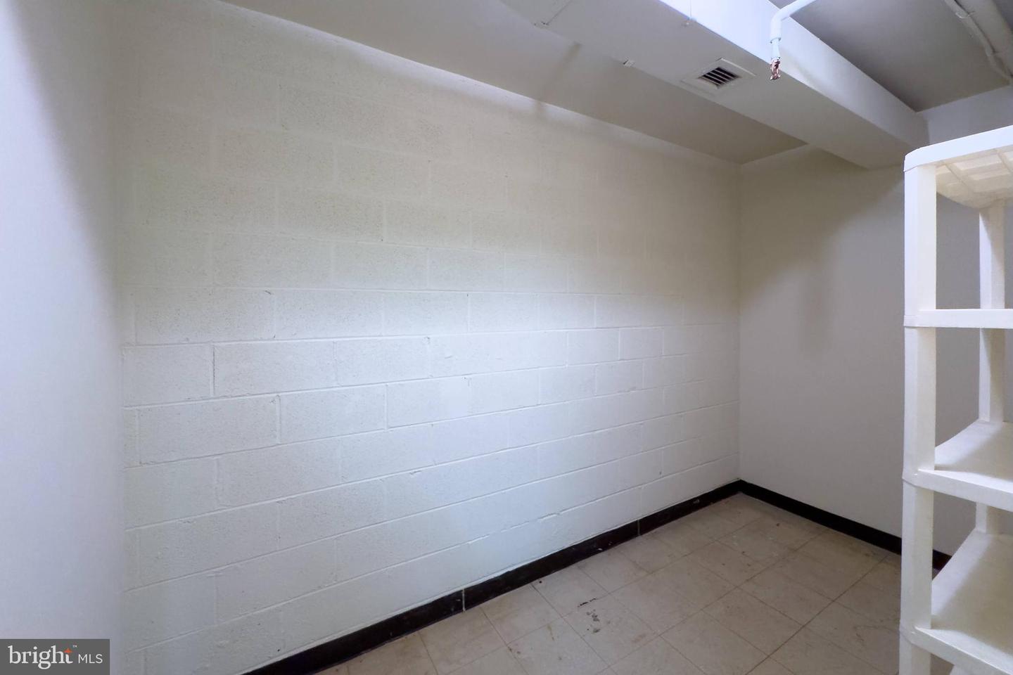 5902 COVE LANDING RD #202, BURKE, Virginia 22015, 2 Bedrooms Bedrooms, ,2 BathroomsBathrooms,Residential,For sale,5902 COVE LANDING RD #202,VAFX2279540 MLS # VAFX2279540