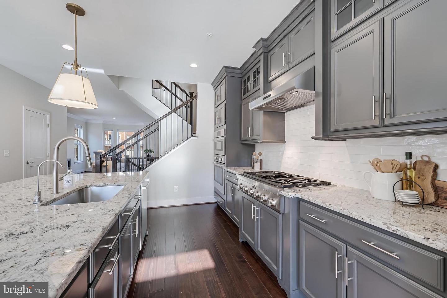 11695 SUNRISE SQUARE PL, RESTON, Virginia 20191, 4 Bedrooms Bedrooms, ,4 BathroomsBathrooms,Residential,For sale,11695 SUNRISE SQUARE PL,VAFX2279552 MLS # VAFX2279552