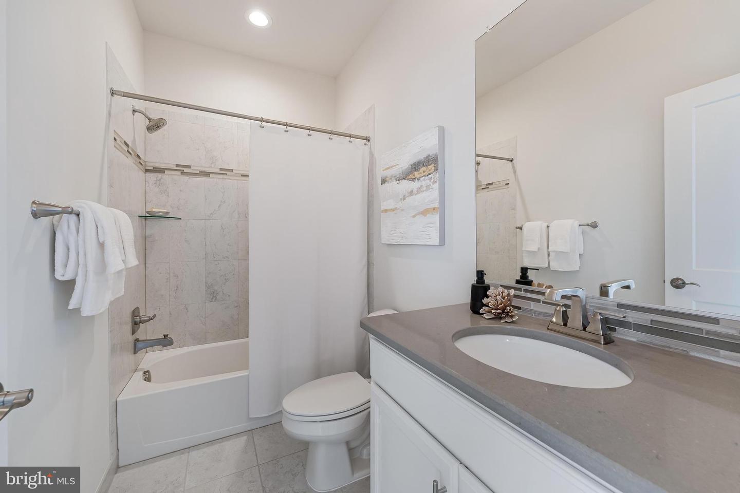 11695 SUNRISE SQUARE PL, RESTON, Virginia 20191, 4 Bedrooms Bedrooms, ,4 BathroomsBathrooms,Residential,For sale,11695 SUNRISE SQUARE PL,VAFX2279552 MLS # VAFX2279552