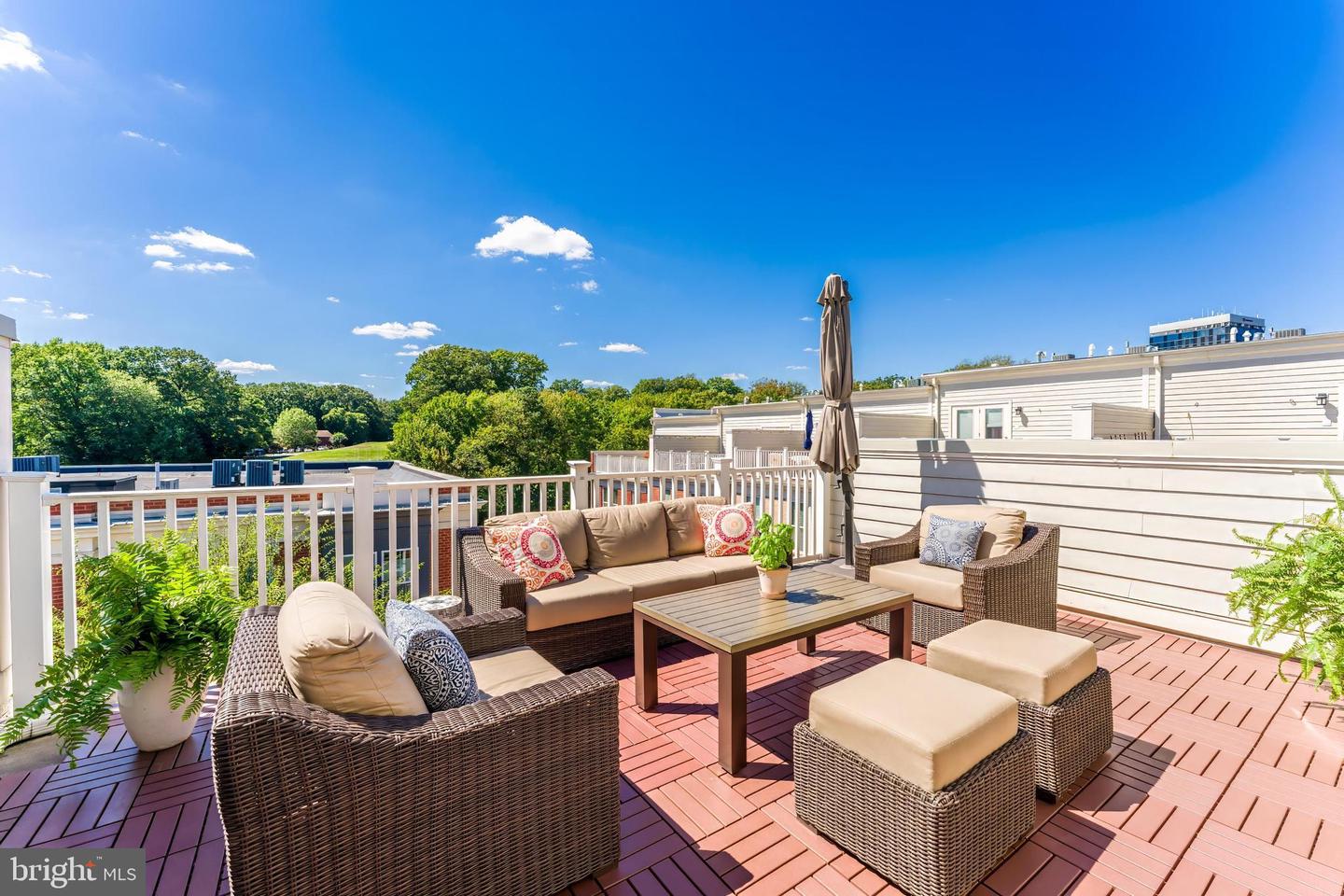 11695 SUNRISE SQUARE PL, RESTON, Virginia 20191, 4 Bedrooms Bedrooms, ,4 BathroomsBathrooms,Residential,For sale,11695 SUNRISE SQUARE PL,VAFX2279552 MLS # VAFX2279552