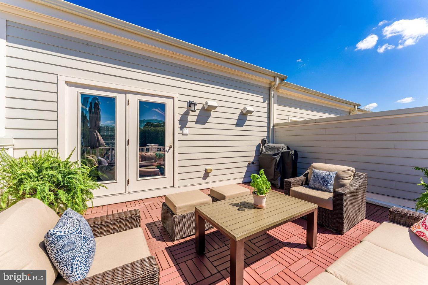 11695 SUNRISE SQUARE PL, RESTON, Virginia 20191, 4 Bedrooms Bedrooms, ,4 BathroomsBathrooms,Residential,For sale,11695 SUNRISE SQUARE PL,VAFX2279552 MLS # VAFX2279552