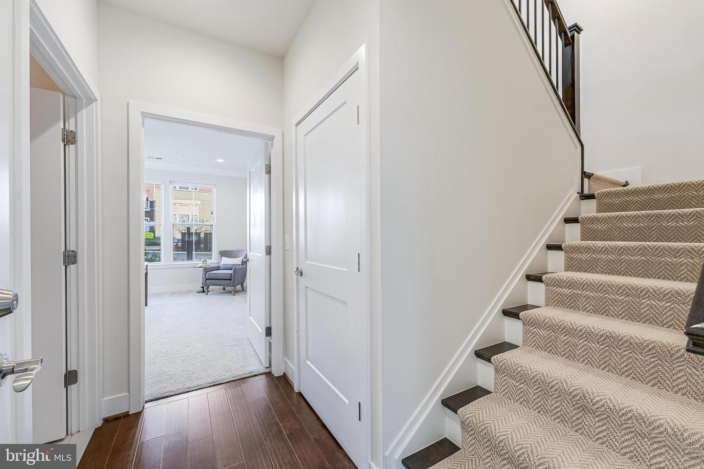 11695 SUNRISE SQUARE PL, RESTON, Virginia 20191, 4 Bedrooms Bedrooms, ,4 BathroomsBathrooms,Residential,For sale,11695 SUNRISE SQUARE PL,VAFX2279552 MLS # VAFX2279552