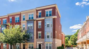 11695 SUNRISE SQUARE PL, RESTON, Virginia 20191, 4 Bedrooms Bedrooms, ,4 BathroomsBathrooms,Residential,For sale,11695 SUNRISE SQUARE PL,VAFX2279552 MLS # VAFX2279552