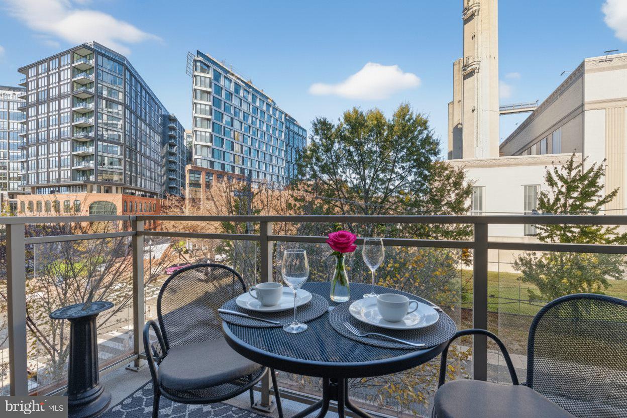 88 V ST SW #313, WASHINGTON, District Of Columbia 20024, 1 Bedroom Bedrooms, ,1 BathroomBathrooms,Residential,For sale,88 V ST SW #313,DCDC2232224 MLS # DCDC2232224 88 V ST SW #313, WASHINGTON, District Of Columbia 20024, 1 Bedroom Bedrooms, ,1 BathroomBathrooms,Residential,For sale,88 V ST SW #313,DCDC2232224 MLS # DCDC2232224