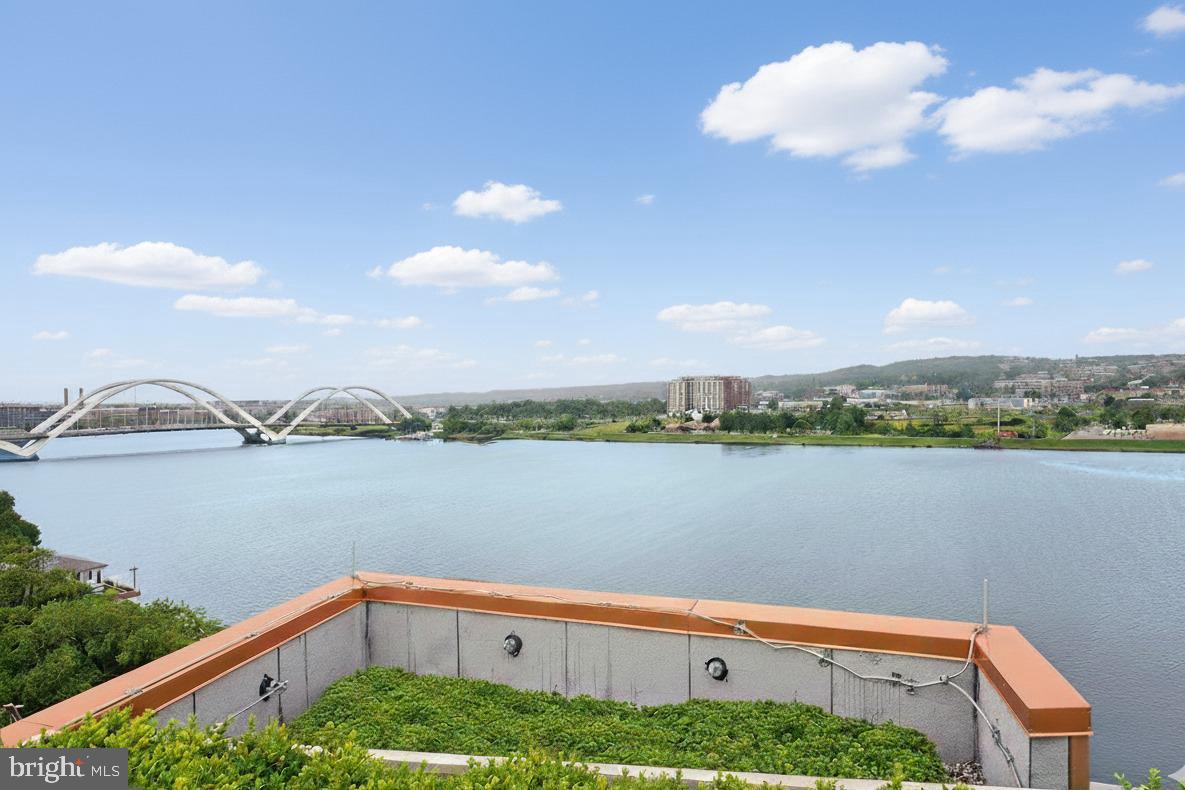 88 V ST SW #313, WASHINGTON, District Of Columbia 20024, 1 Bedroom Bedrooms, ,1 BathroomBathrooms,Residential,For sale,88 V ST SW #313,DCDC2232224 MLS # DCDC2232224 88 V ST SW #313, WASHINGTON, District Of Columbia 20024, 1 Bedroom Bedrooms, ,1 BathroomBathrooms,Residential,For sale,88 V ST SW #313,DCDC2232224 MLS # DCDC2232224